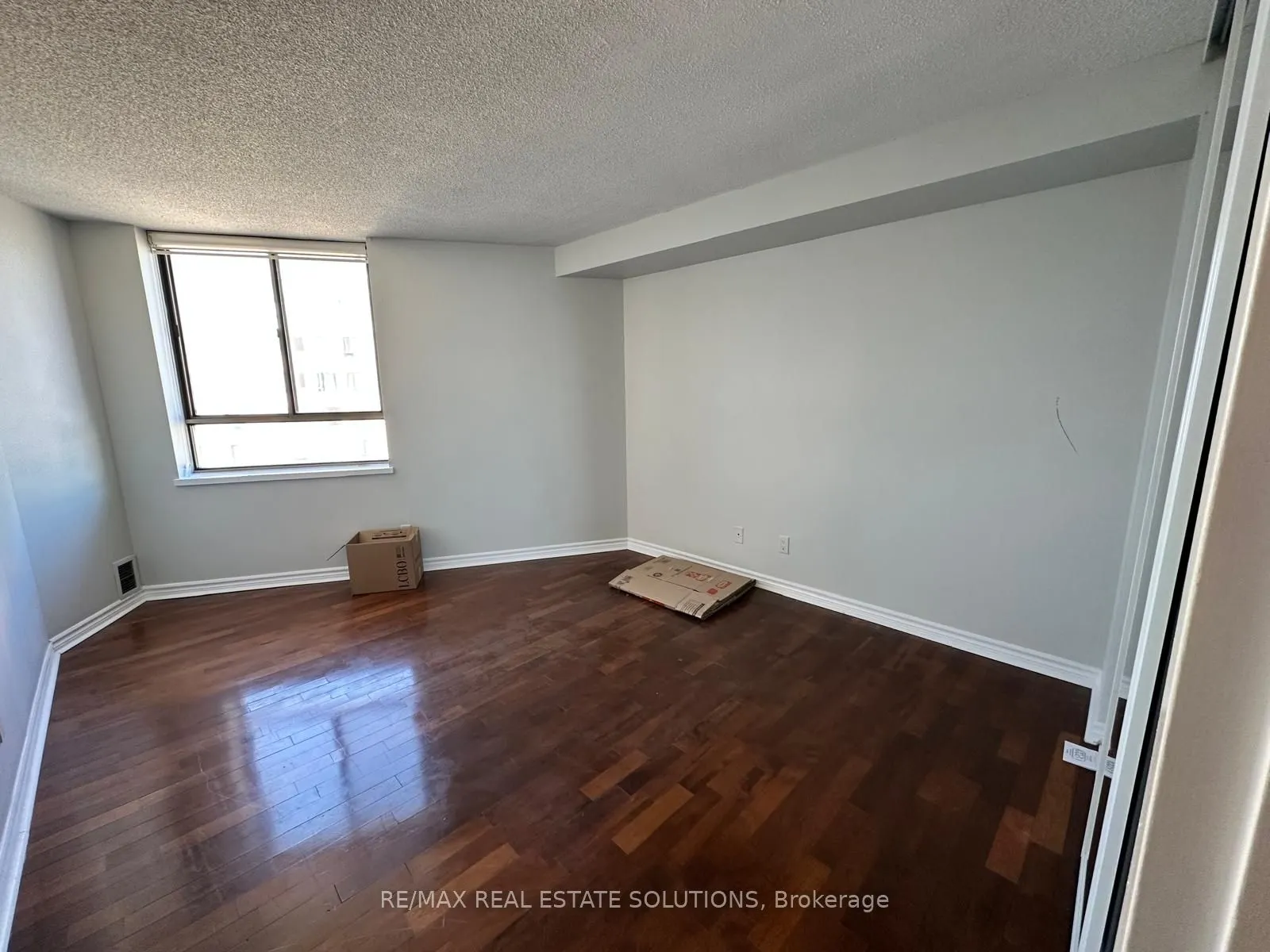 260 Queens Quay W, #2804