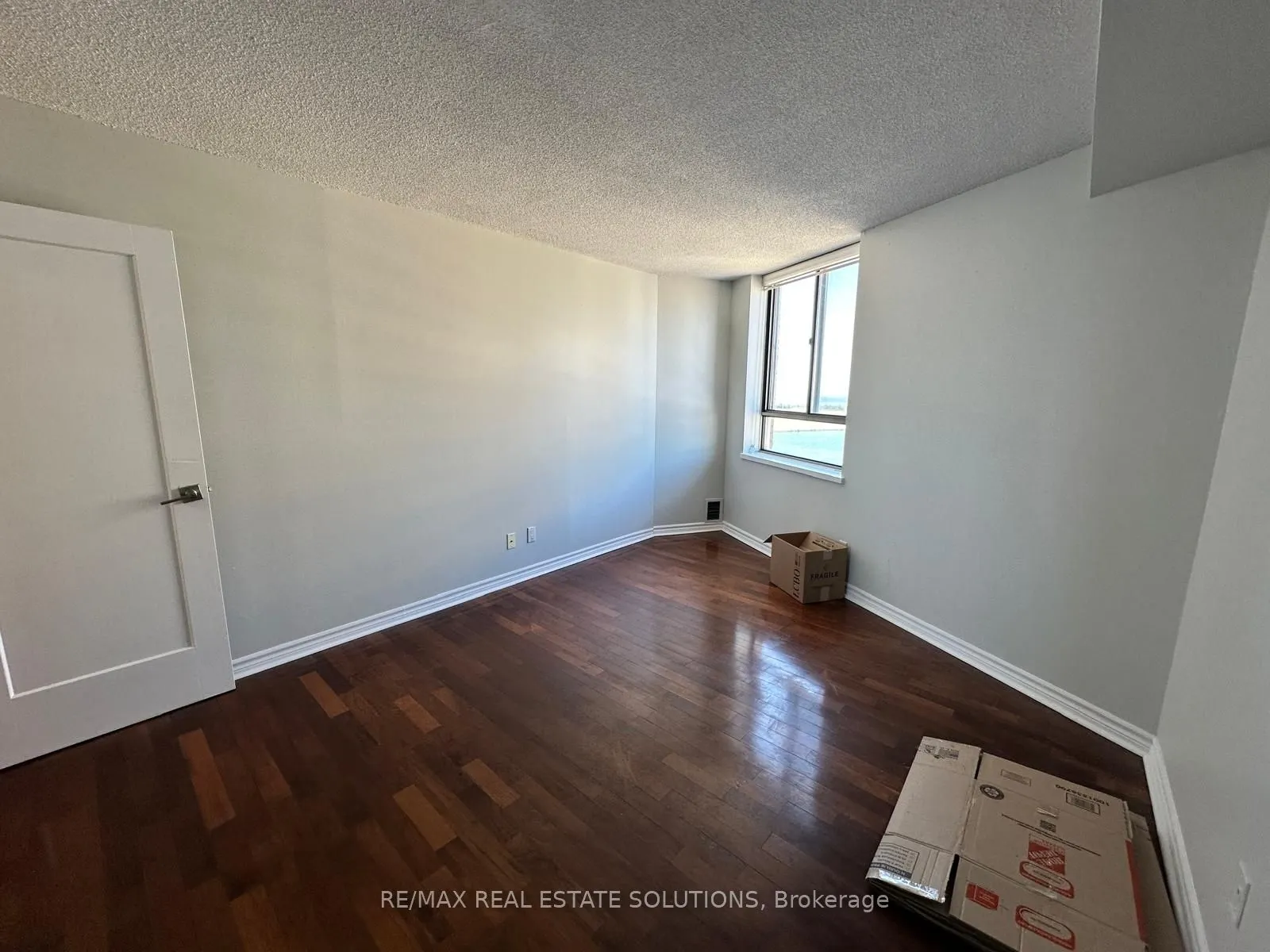 260 Queens Quay W, #2804