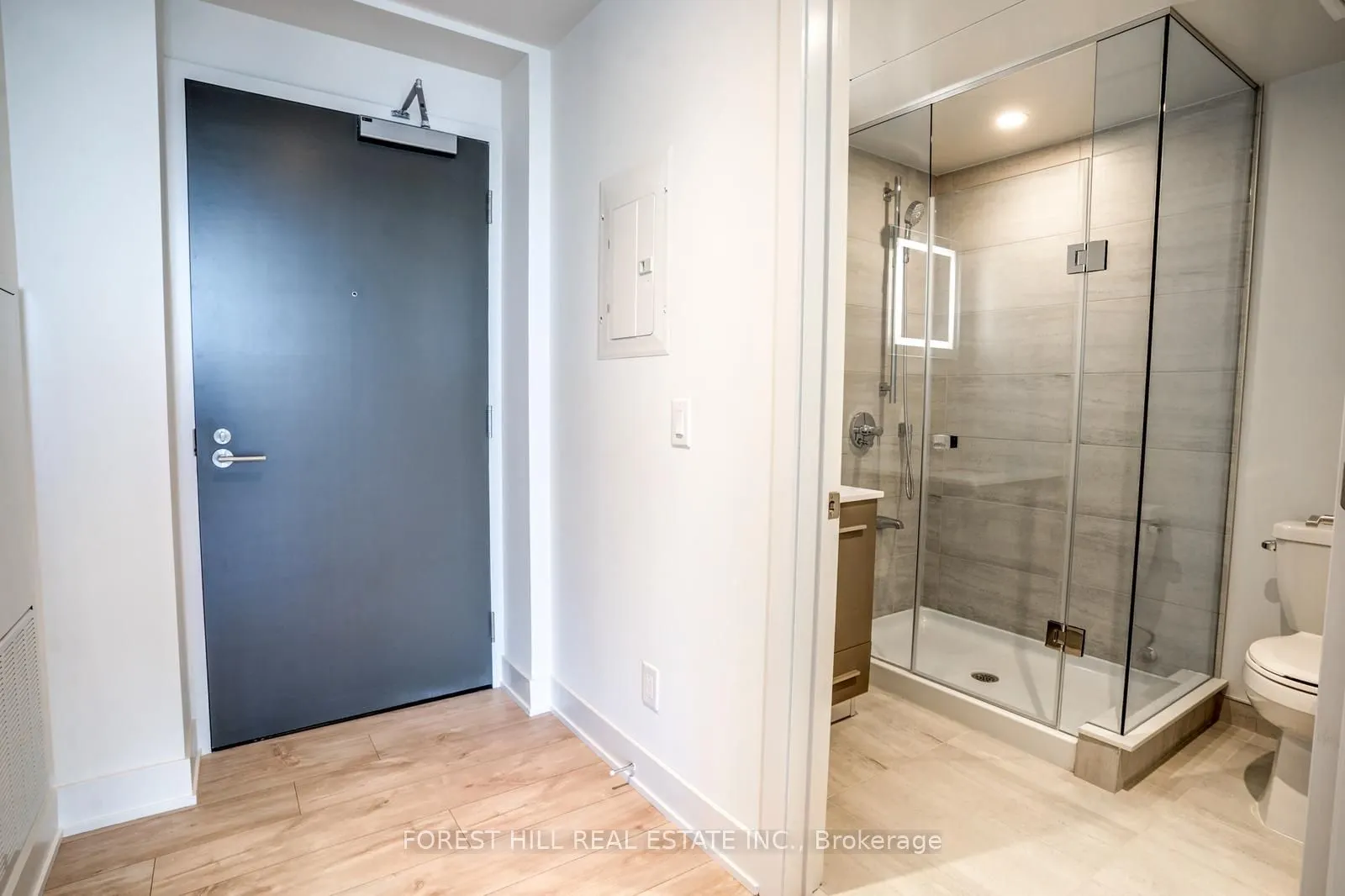 8 Cumberland Street, #4002