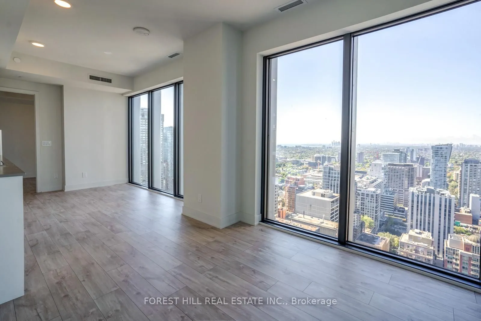 8 Cumberland Street, #4002