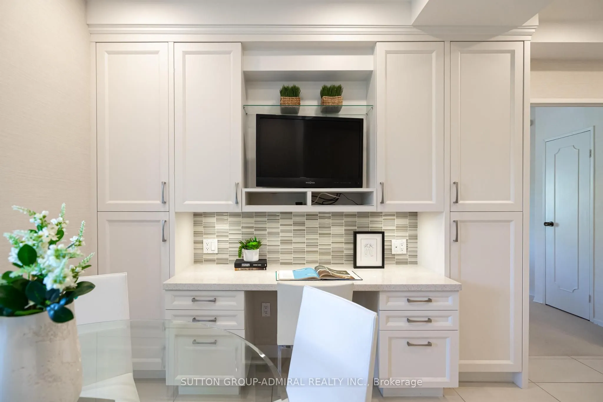10 Prue Avenue, #202