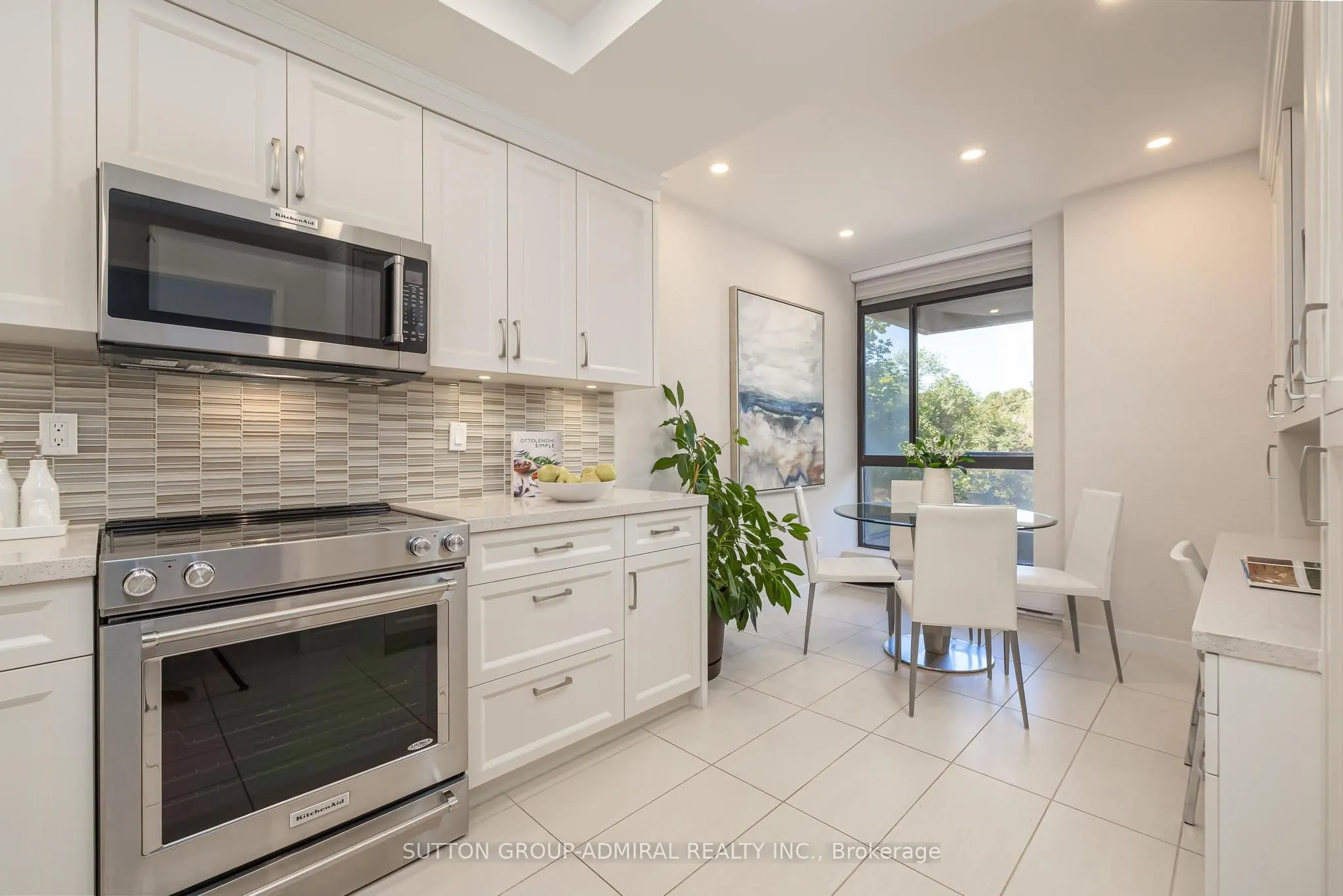 10 Prue Avenue, #202