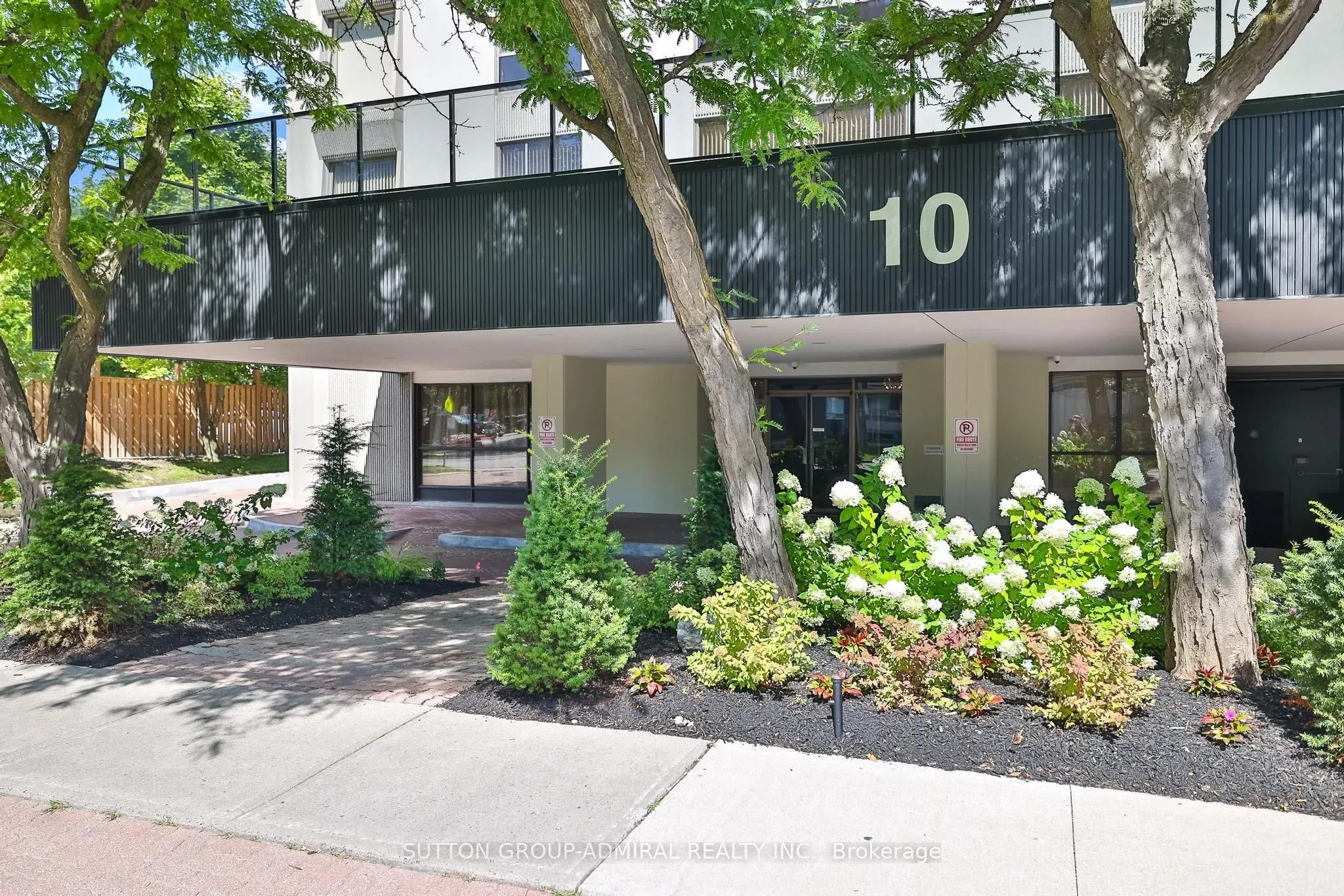 10 Prue Avenue, #202