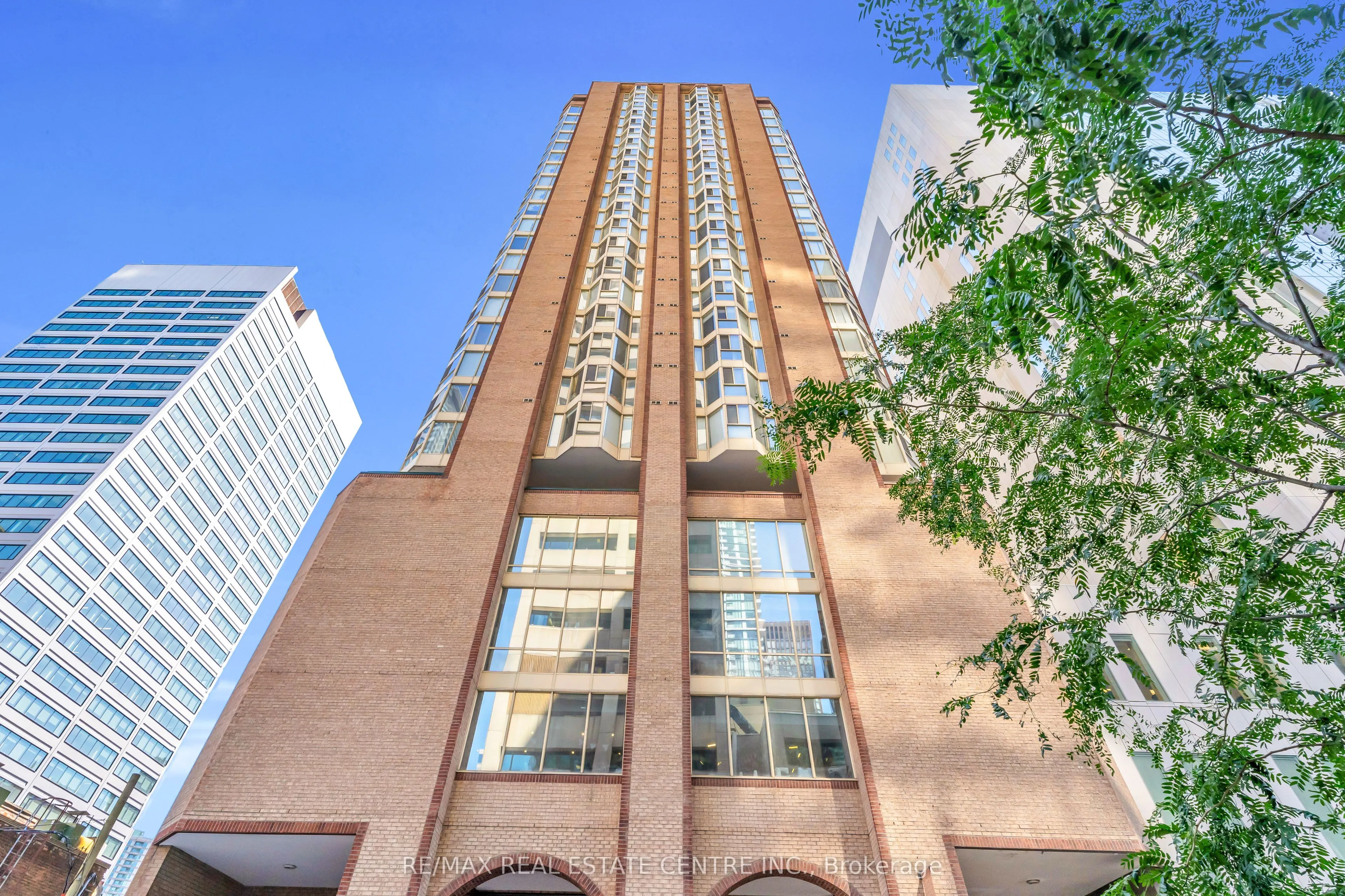 55 Centre Avenue, #2504