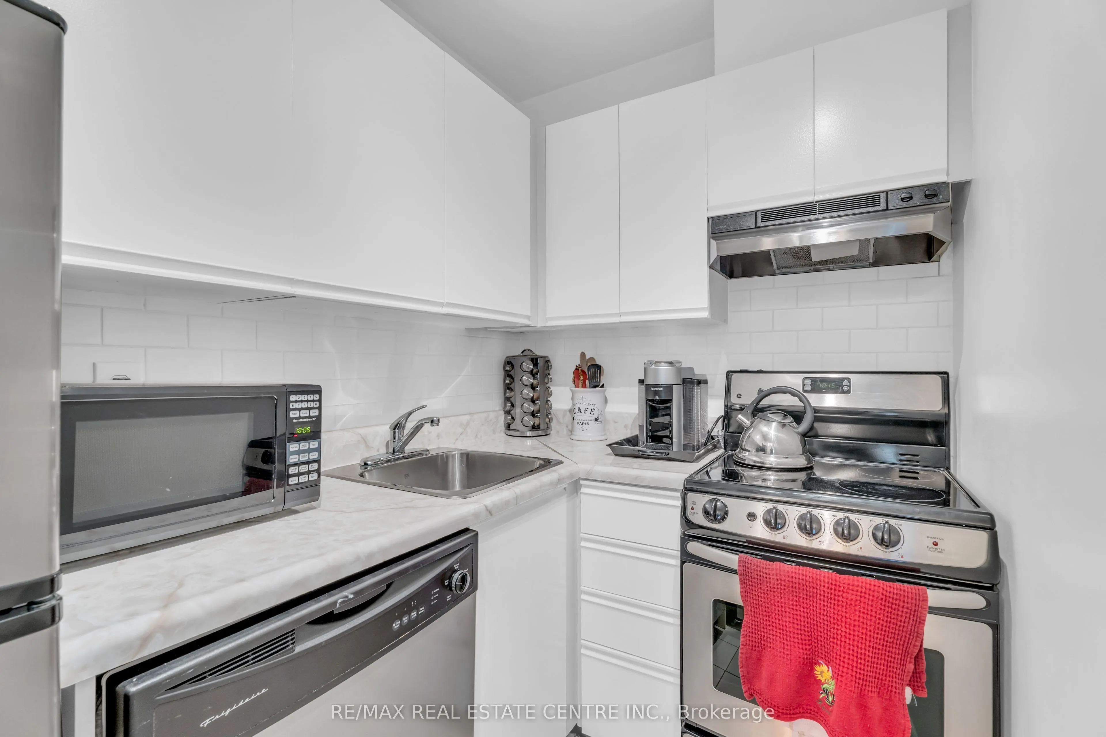 55 Centre Avenue, #2504