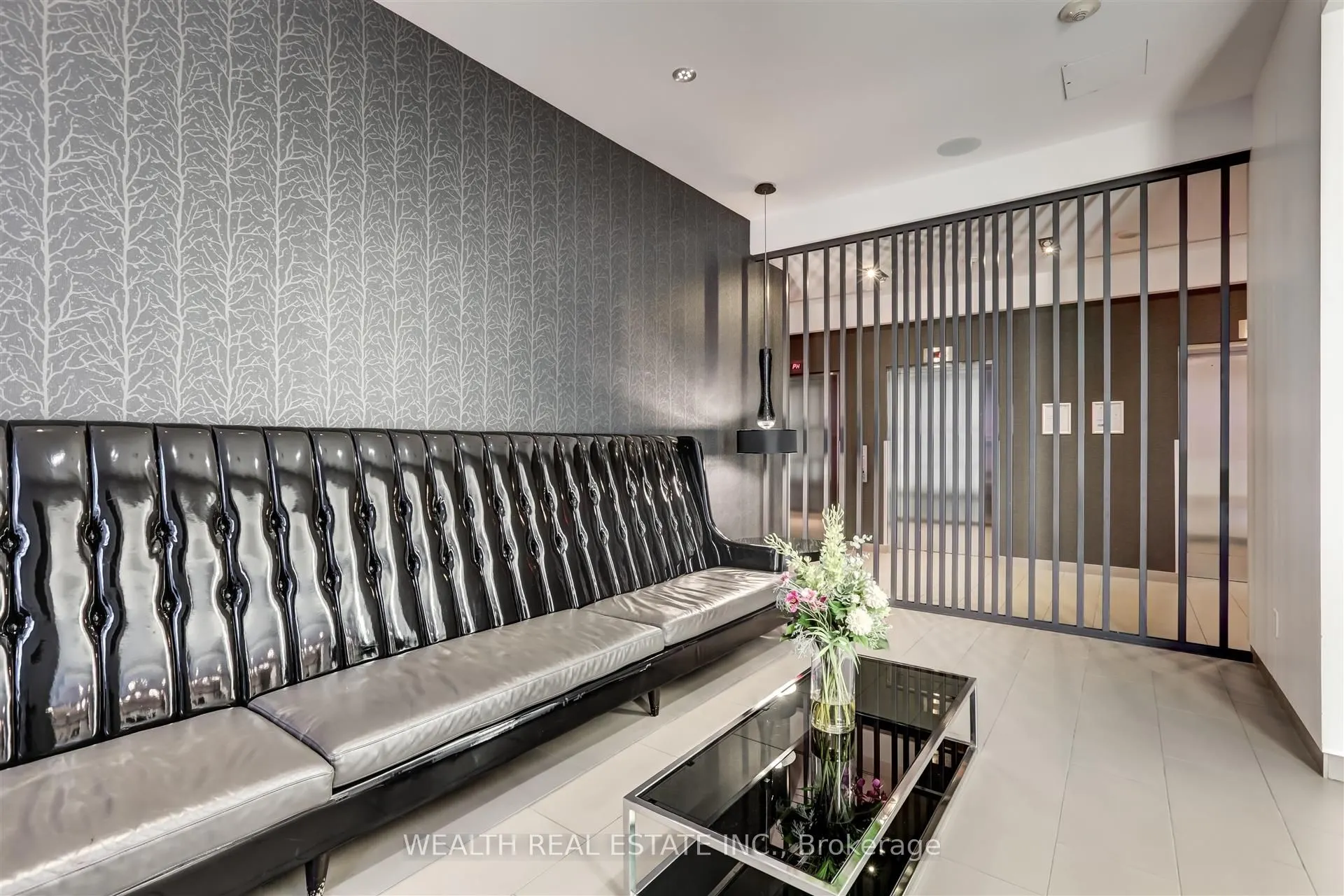 560 Front Street W, #726