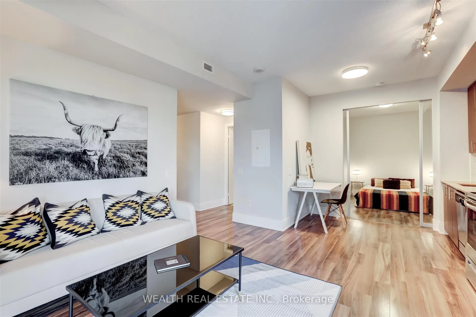 560 Front Street W, #726