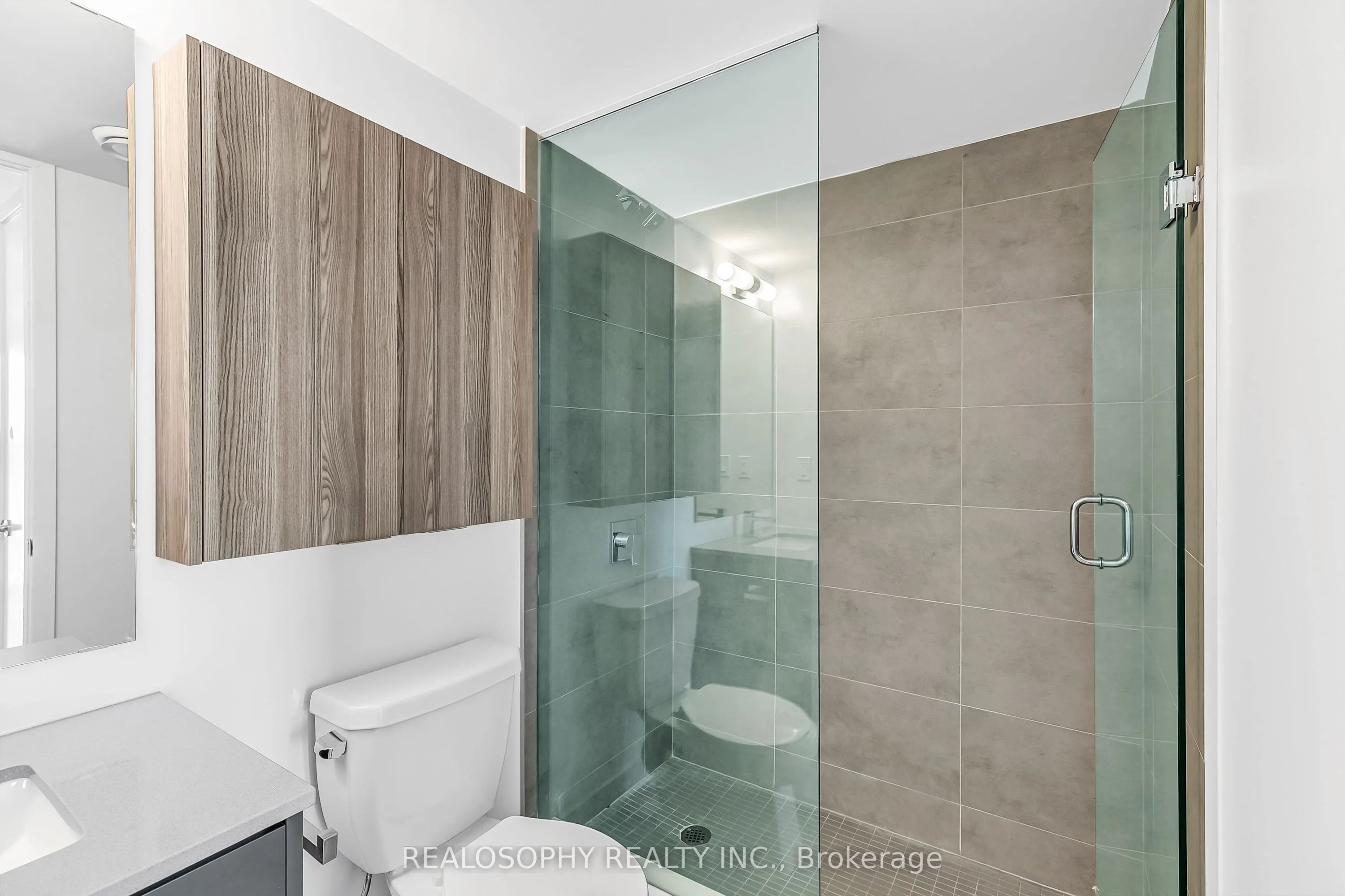 8 Tippett Road, #306