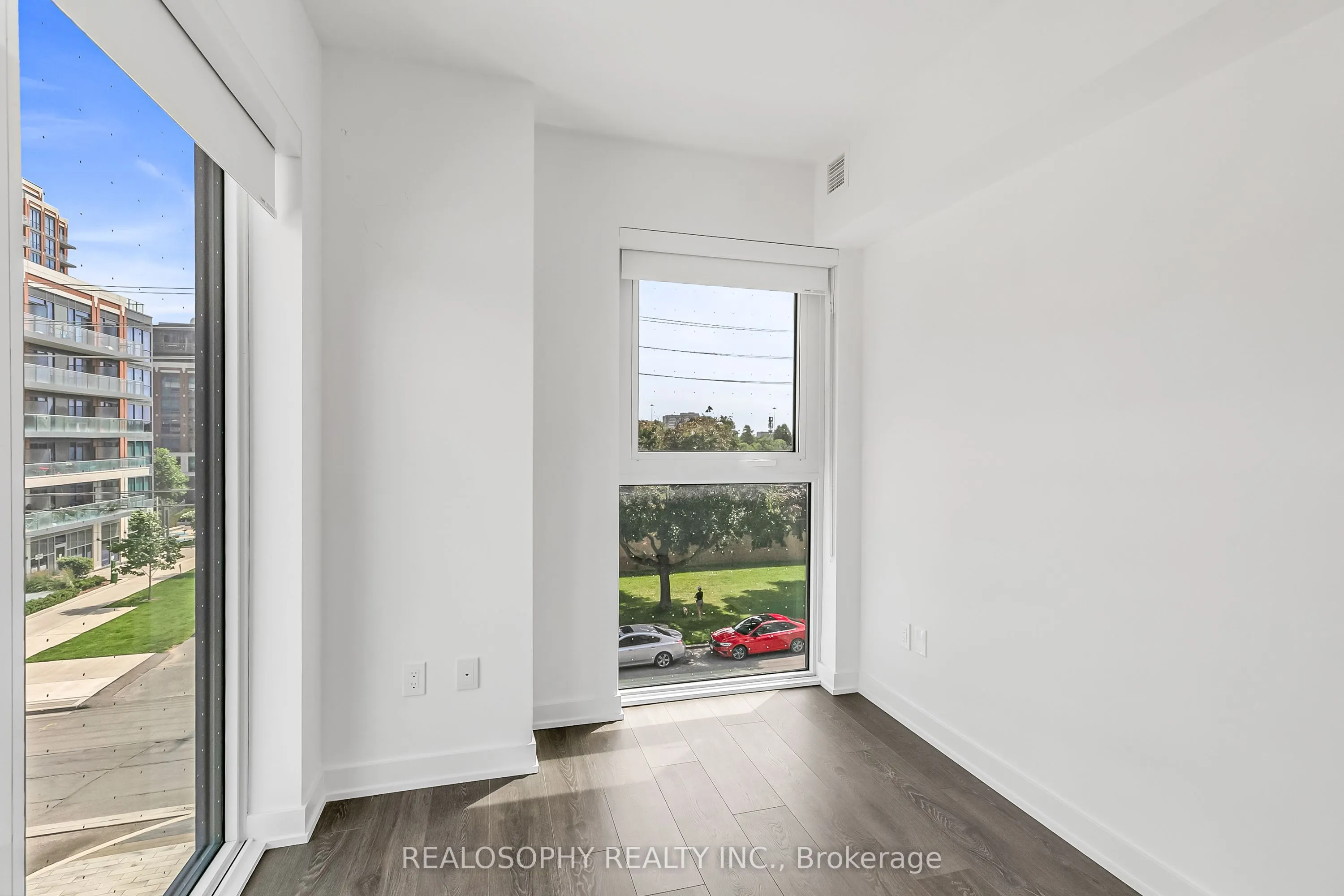 8 Tippett Road, #306