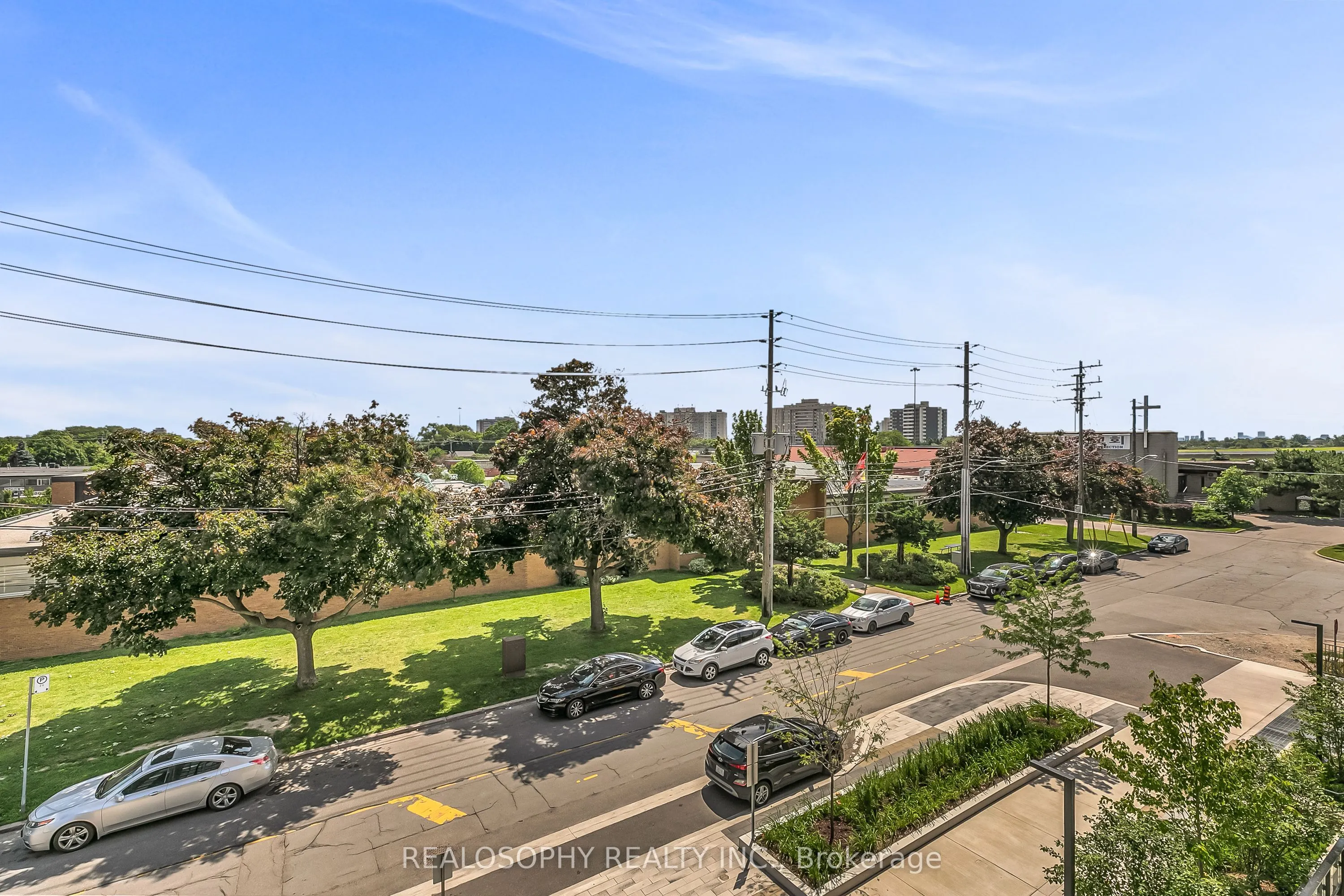8 Tippett Road, #306