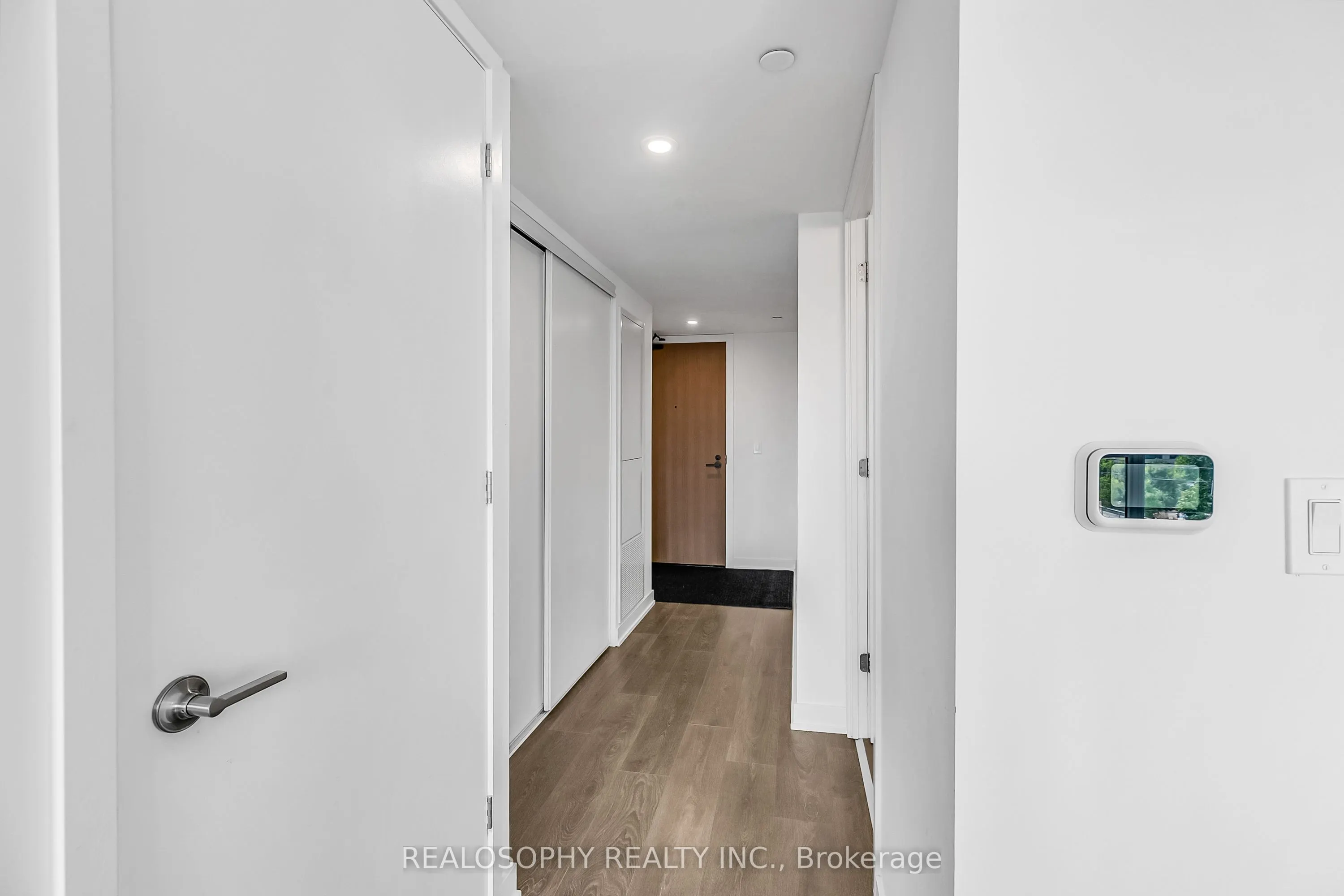 8 Tippett Road, #306
