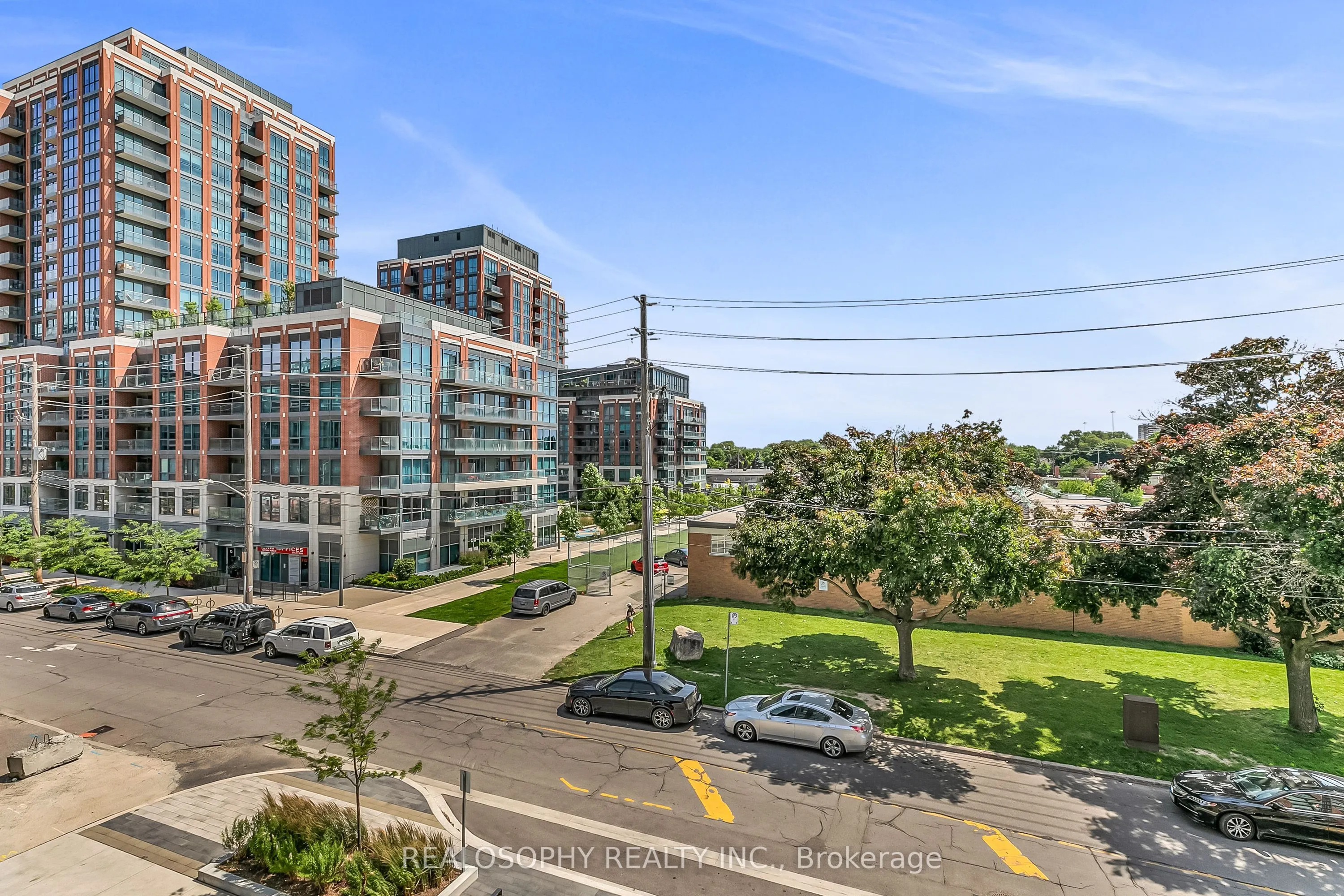 8 Tippett Road, #306