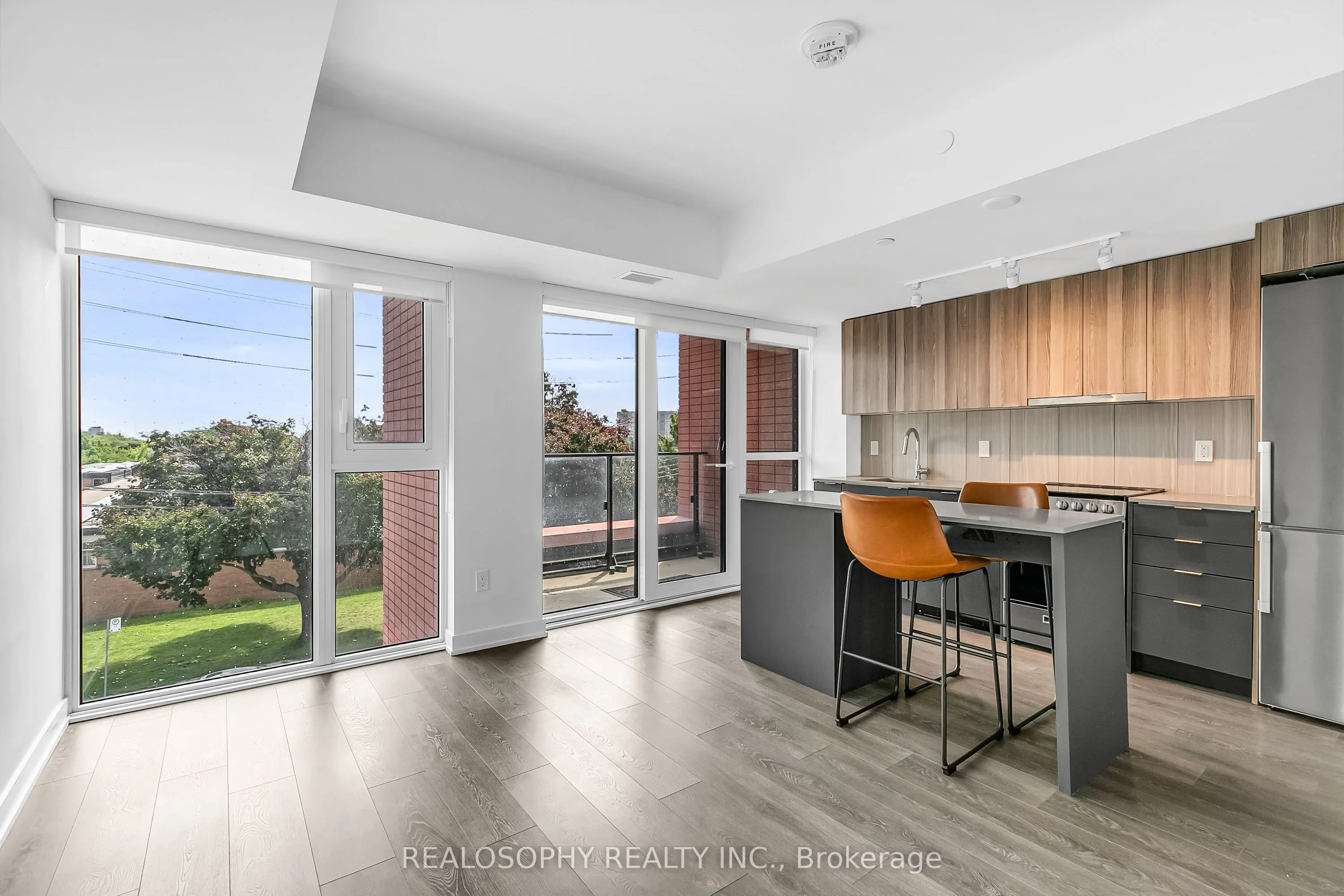 8 Tippett Road, #306