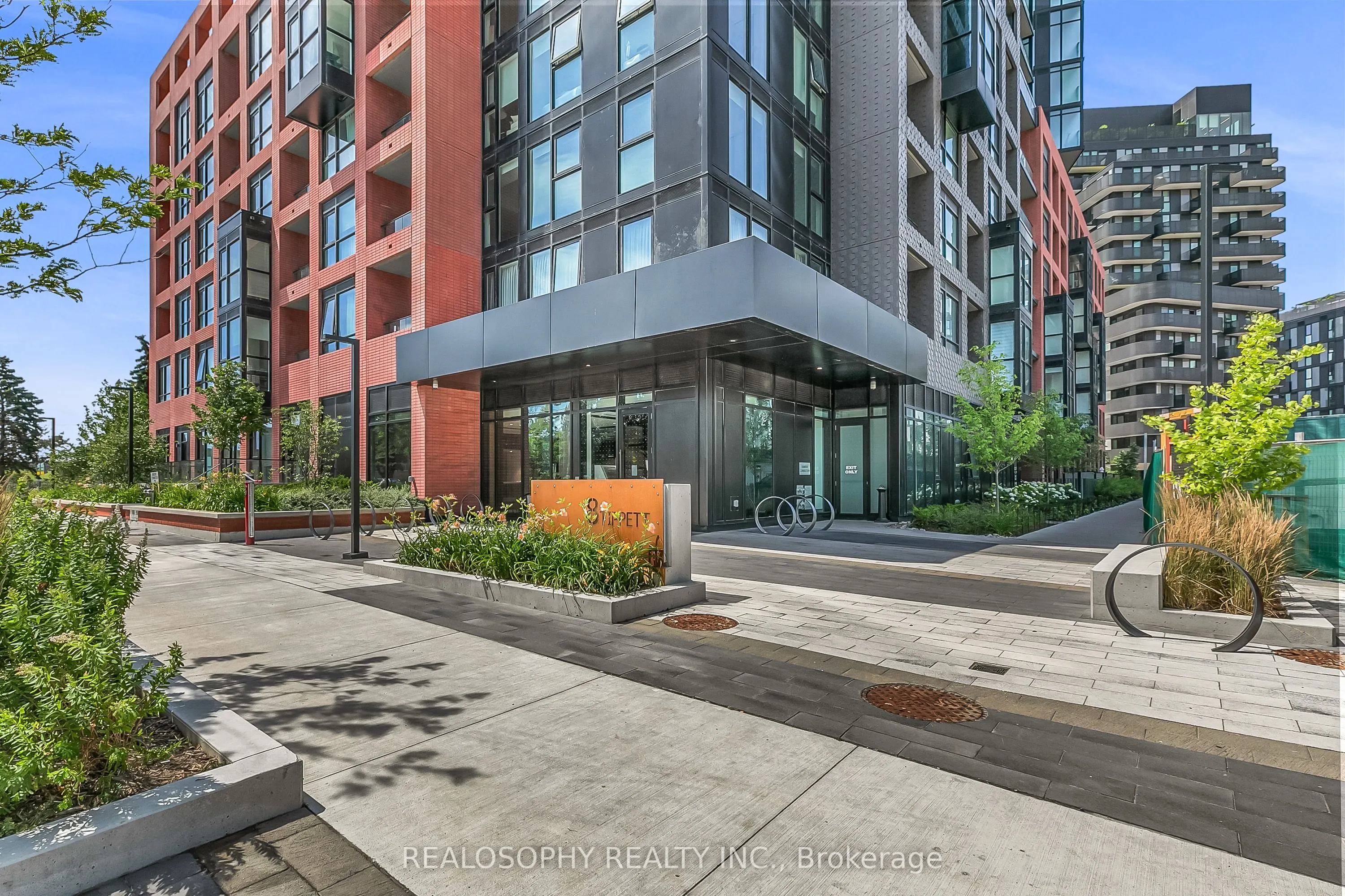 8 Tippett Road, #306