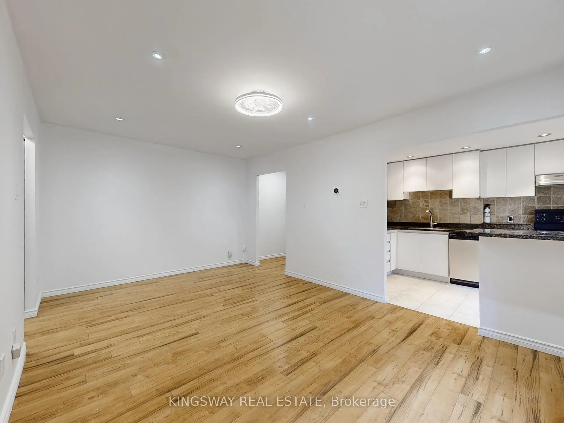 88 Charles Street E, #506