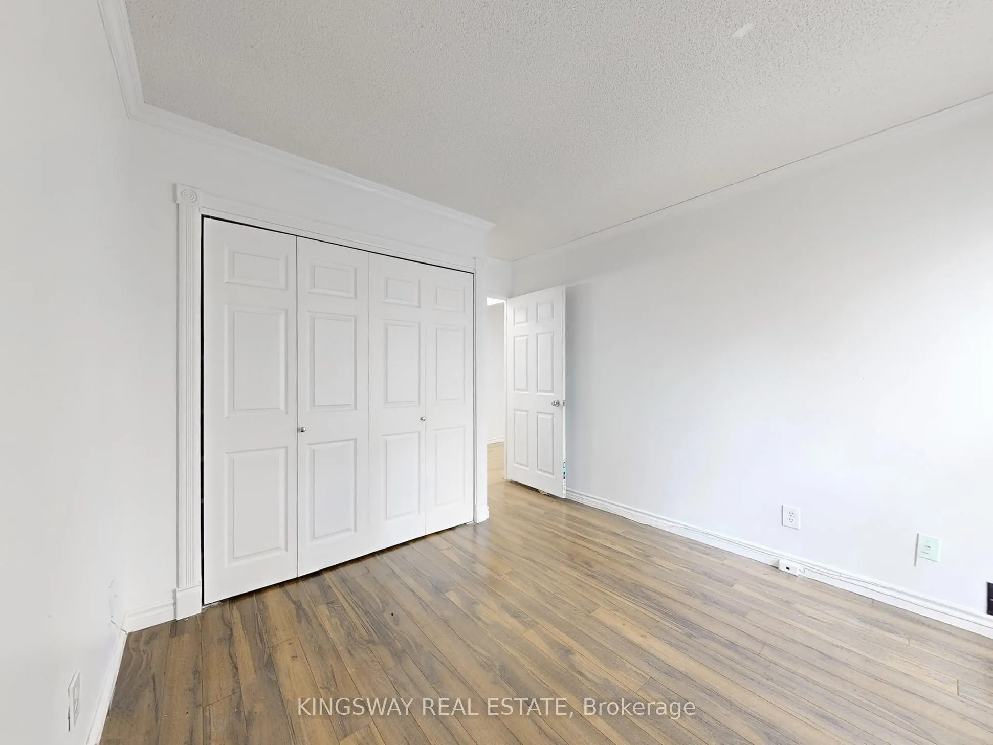 88 Charles Street E, #506