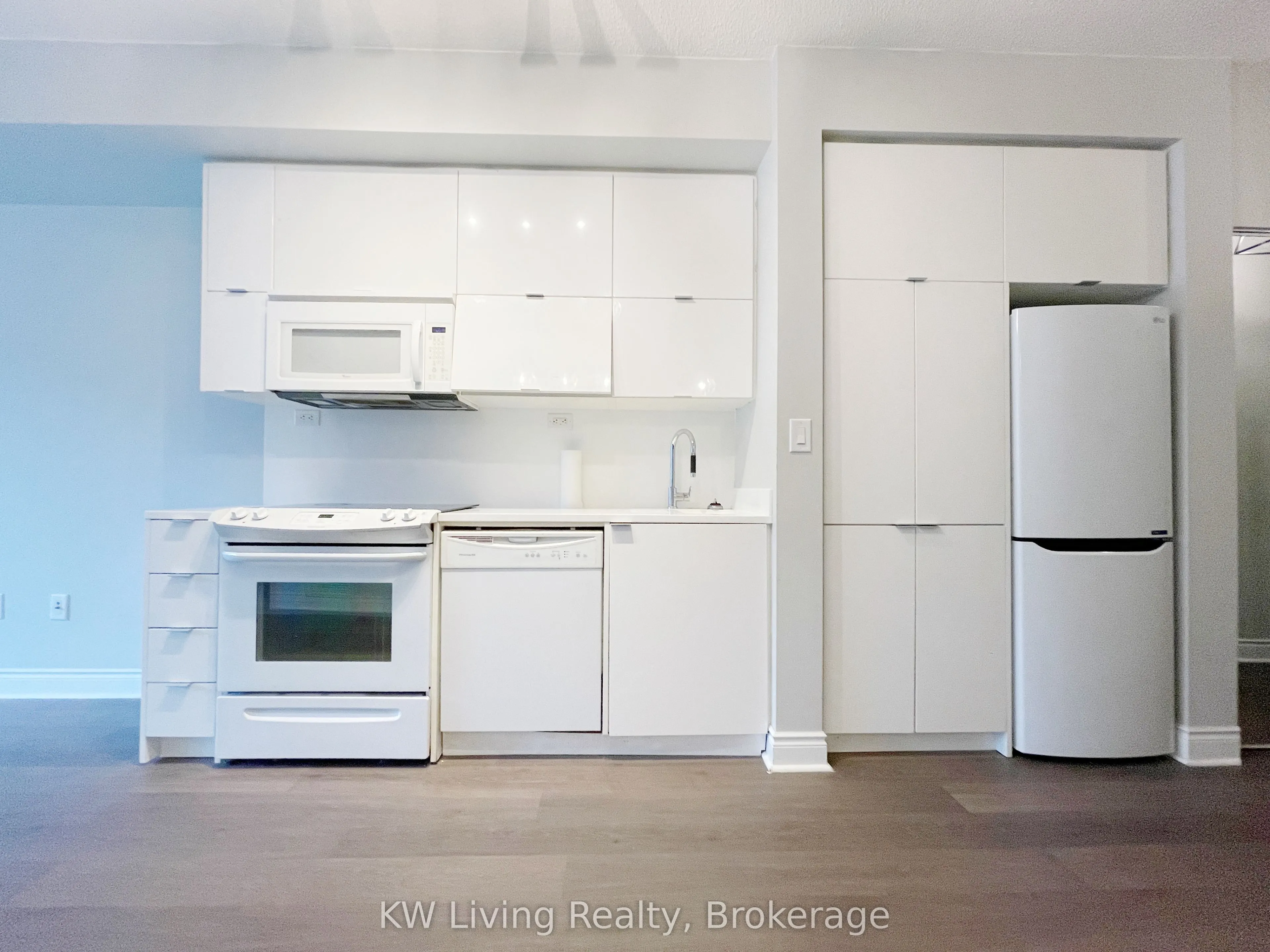 151 Dan Leckie Way, #205