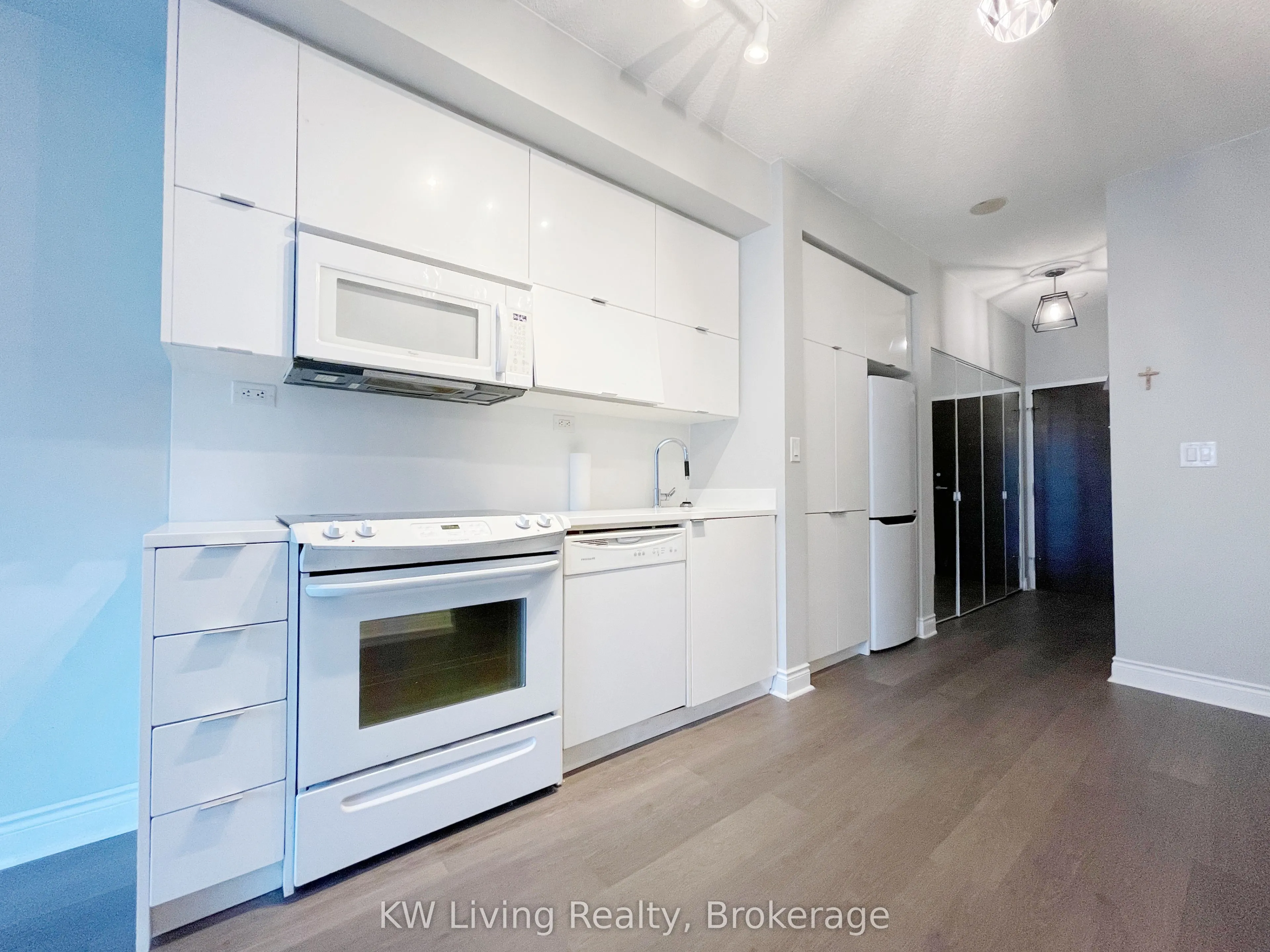 151 Dan Leckie Way, #205