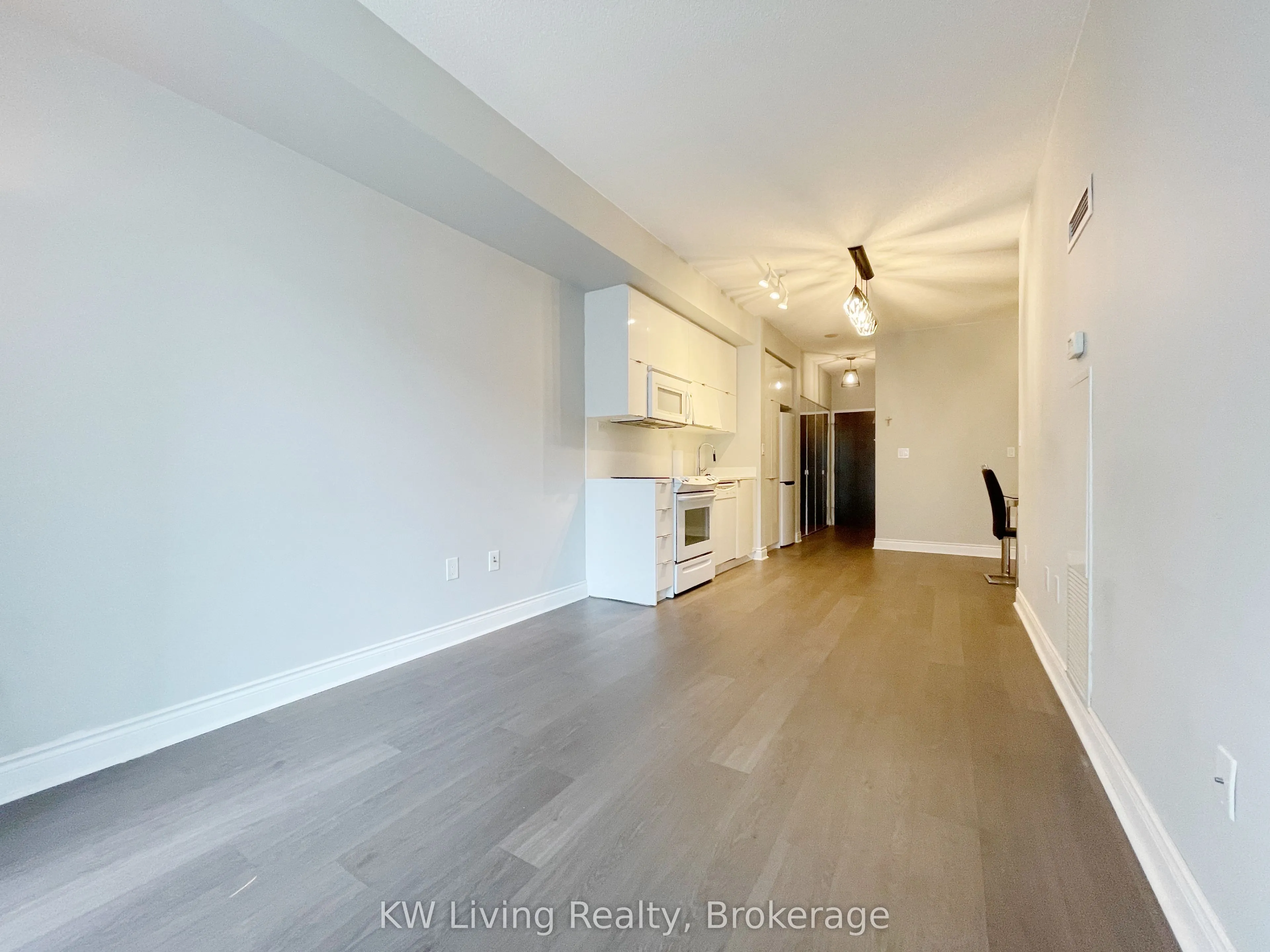 151 Dan Leckie Way, #205