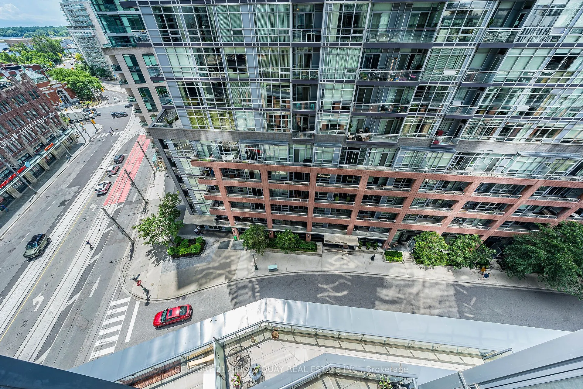20 Bruyeres Mews, #1012