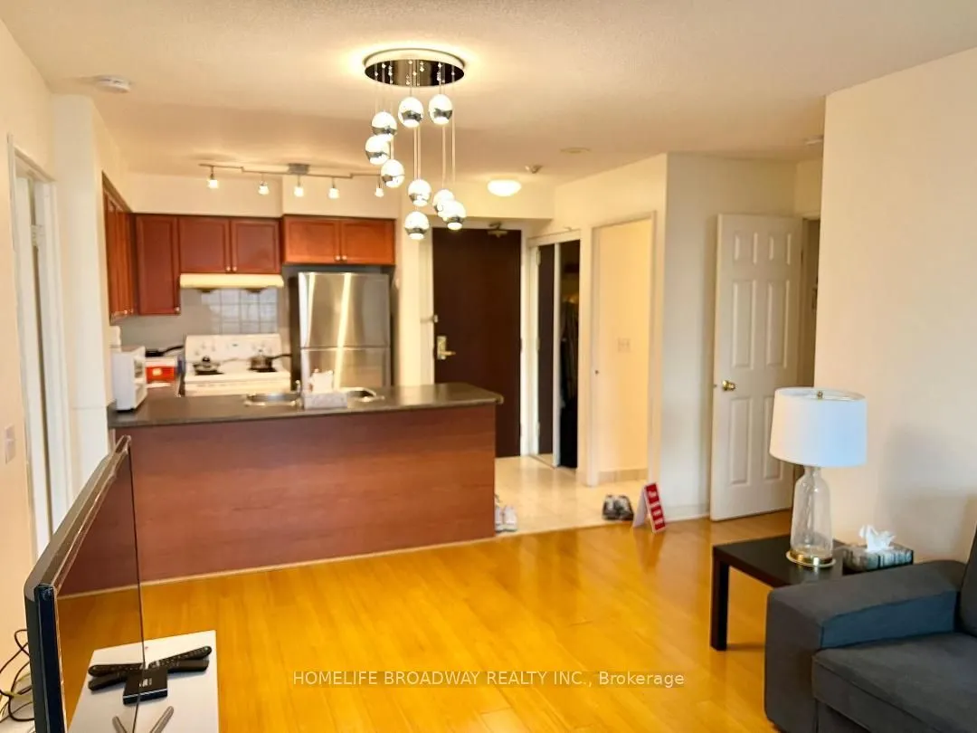 18 Parkview Avenue, #1907