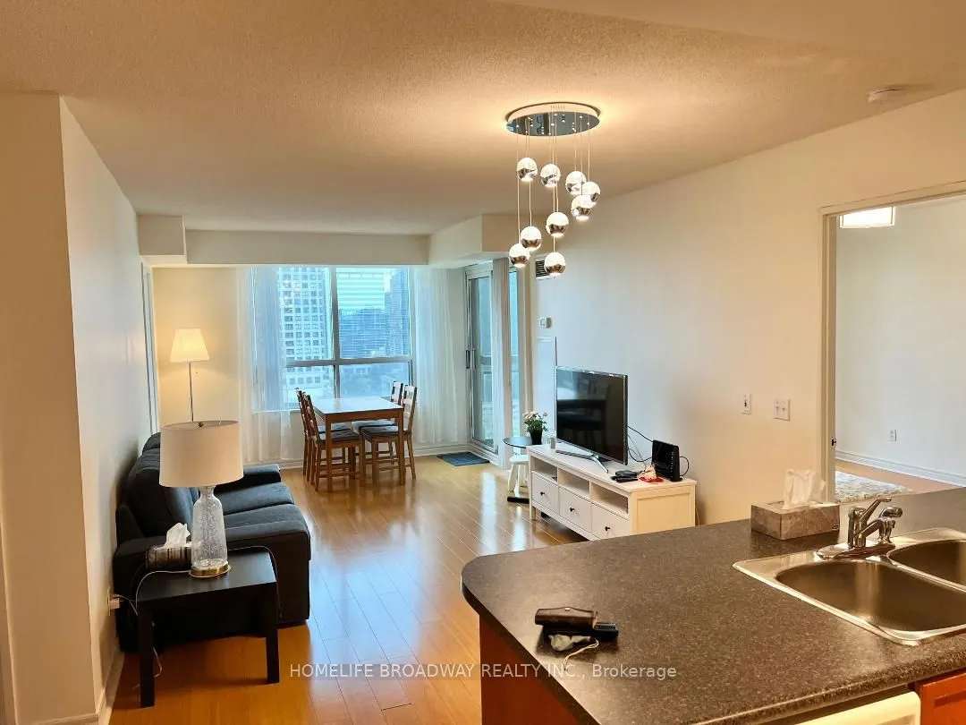 18 Parkview Avenue, #1907