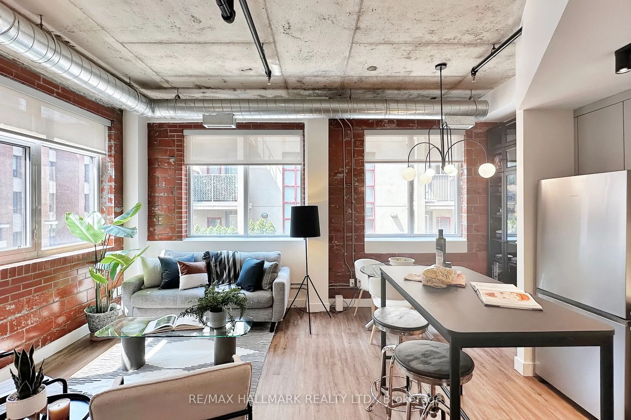 10 Wellesley Place, #206