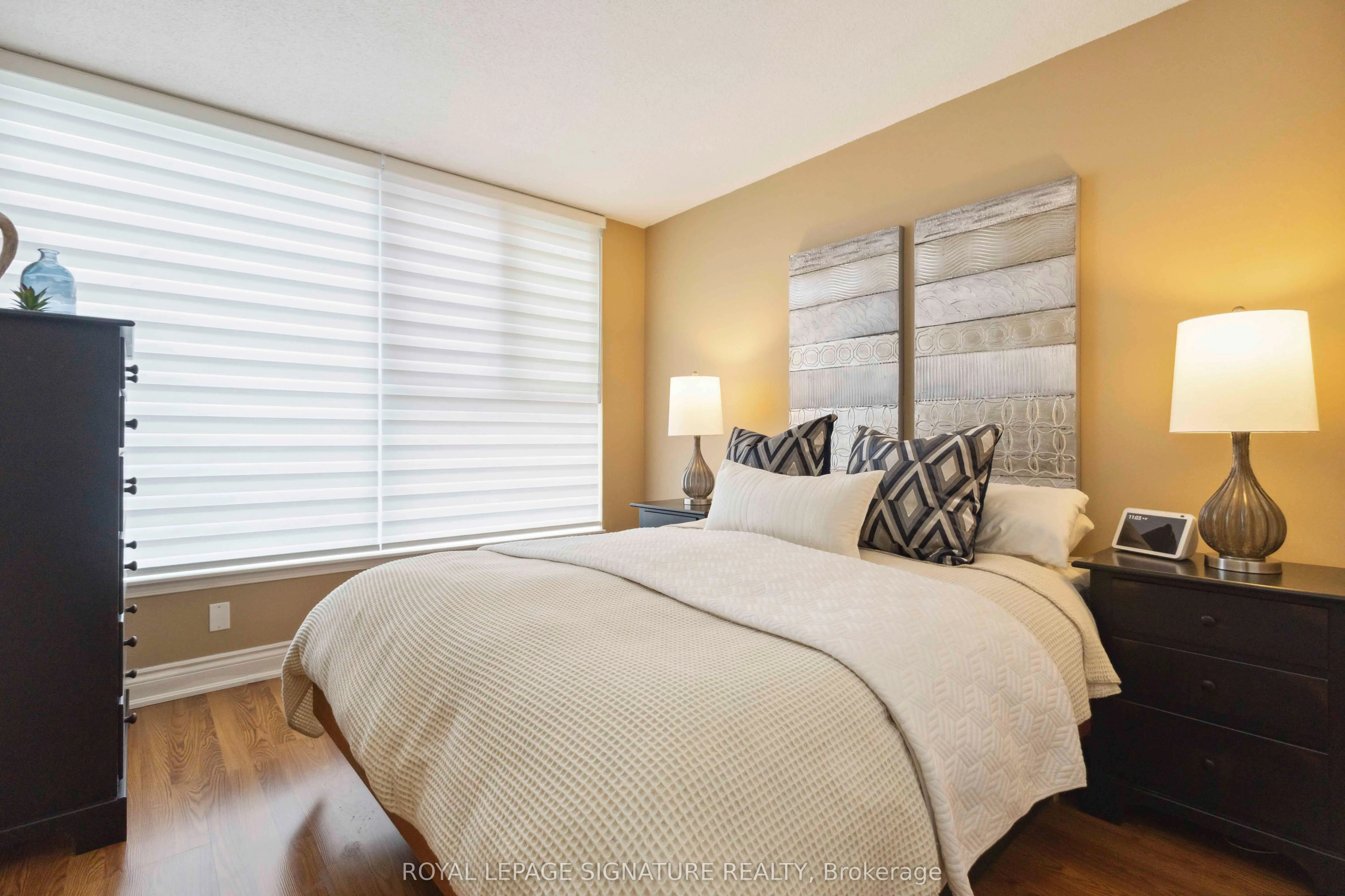 222 The Esplanade, #1007