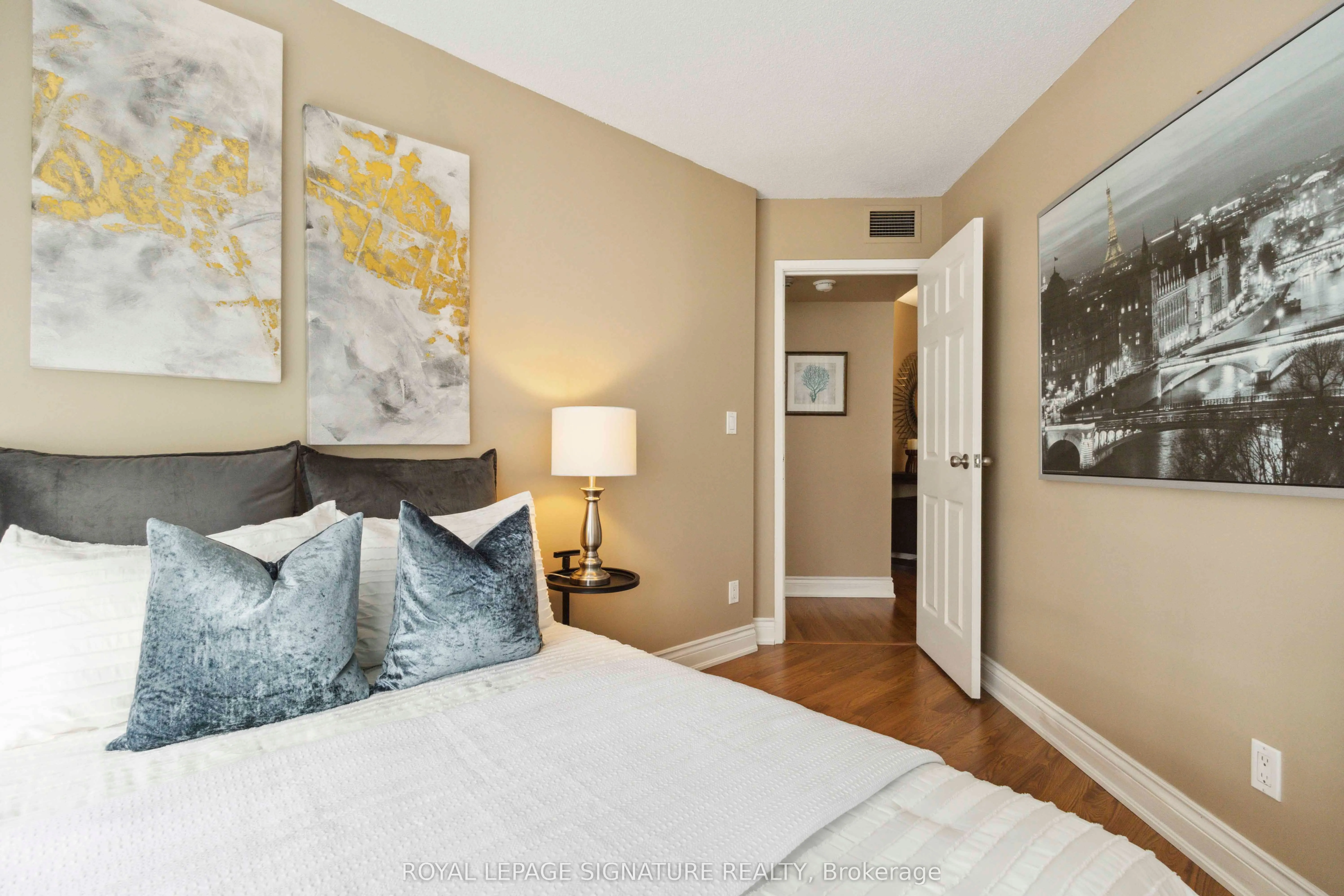 222 The Esplanade, #1007