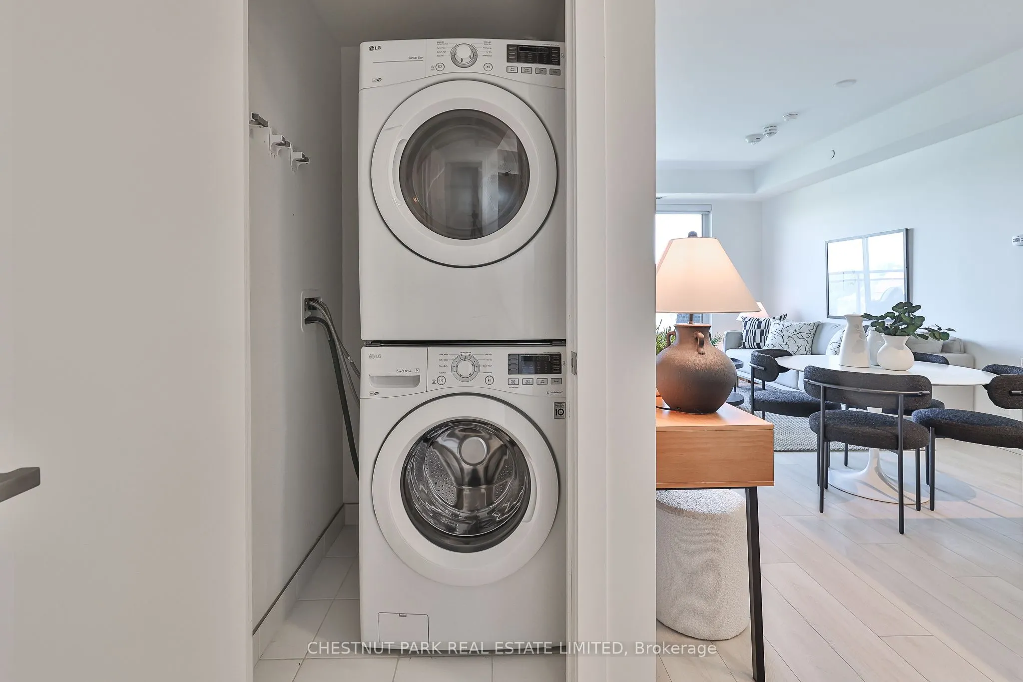223 St Clair Avenue W, #704