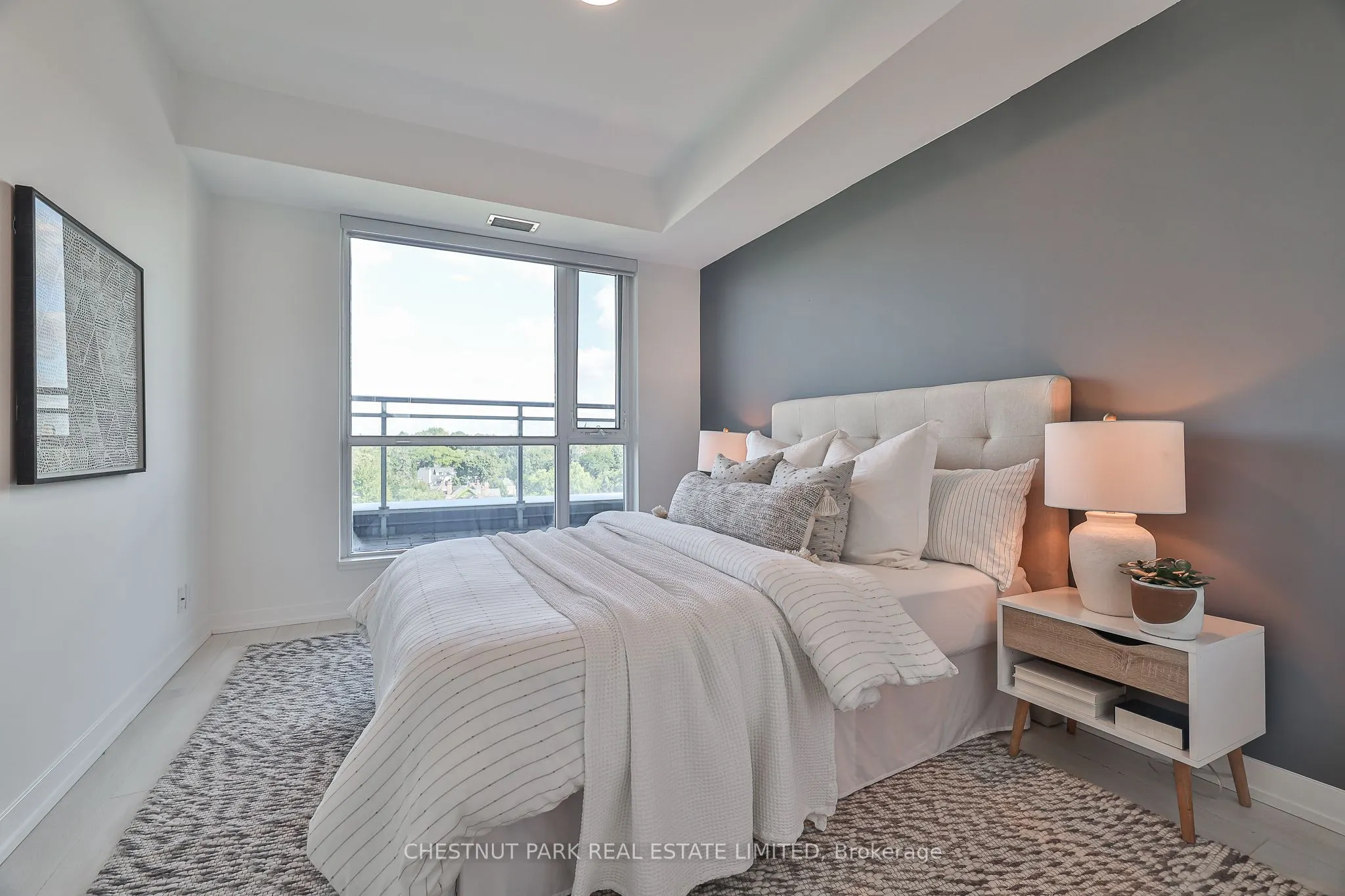 223 St Clair Avenue W, #704