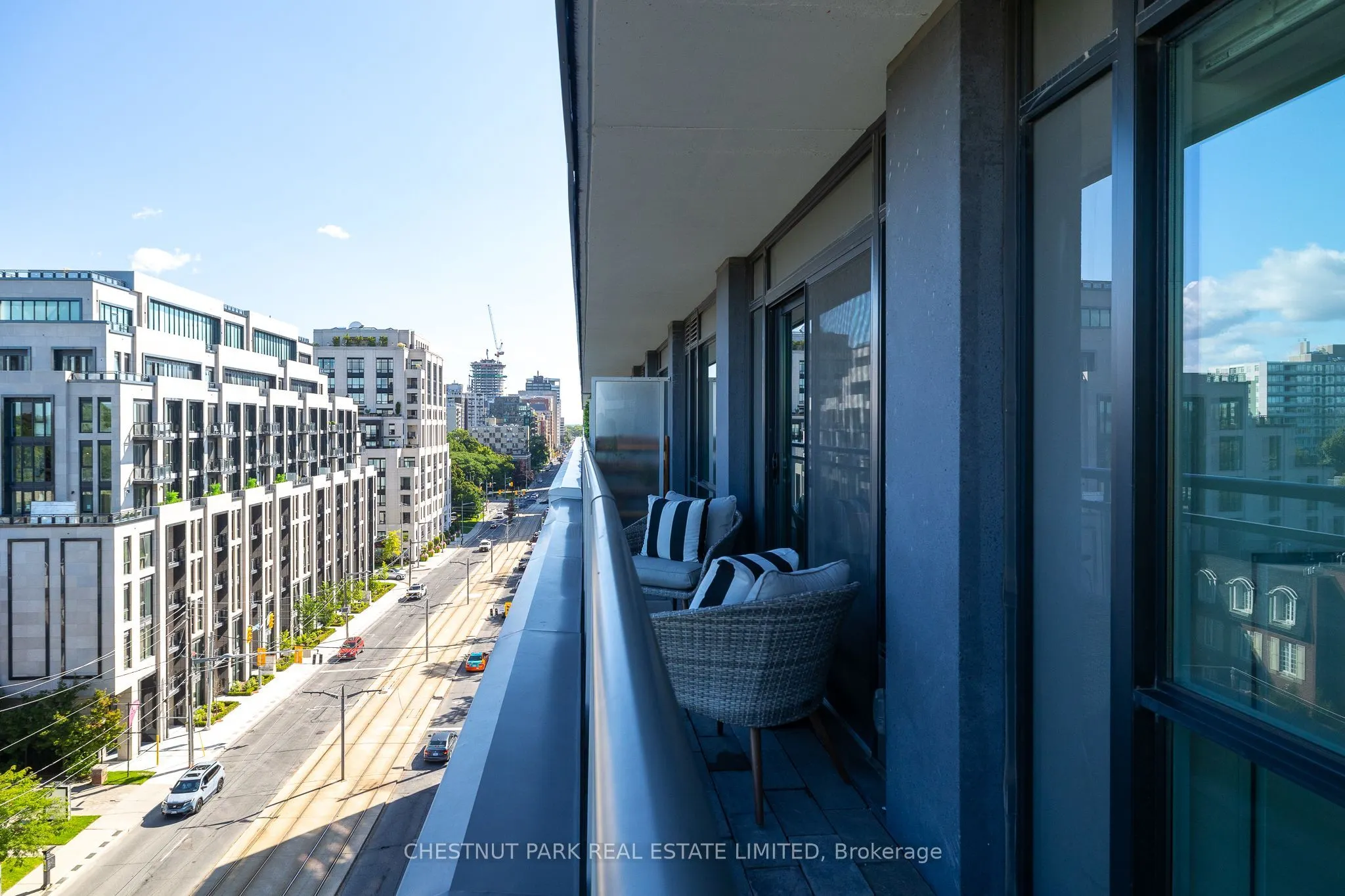 223 St Clair Avenue W, #704