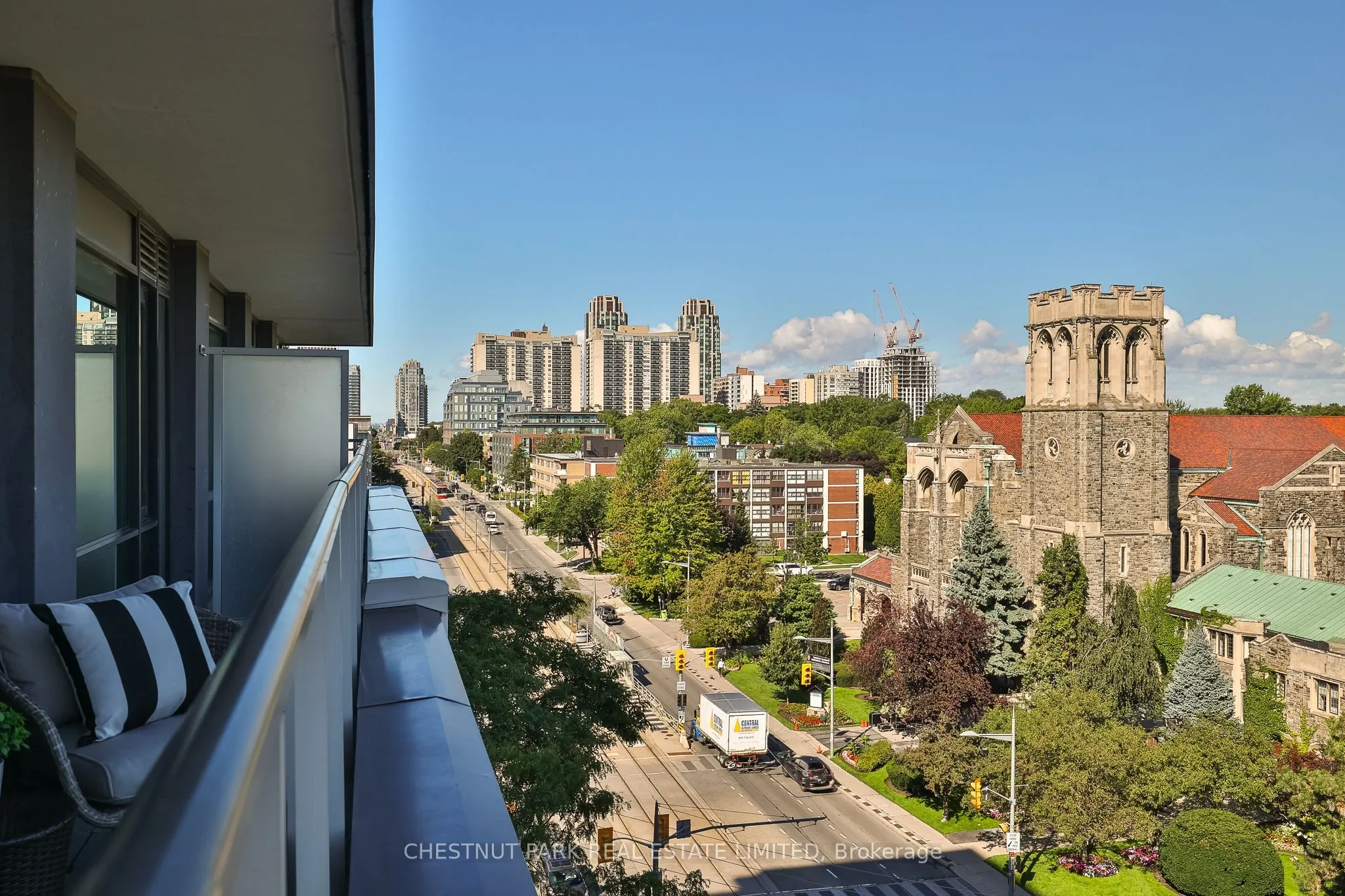 223 St Clair Avenue W, #704