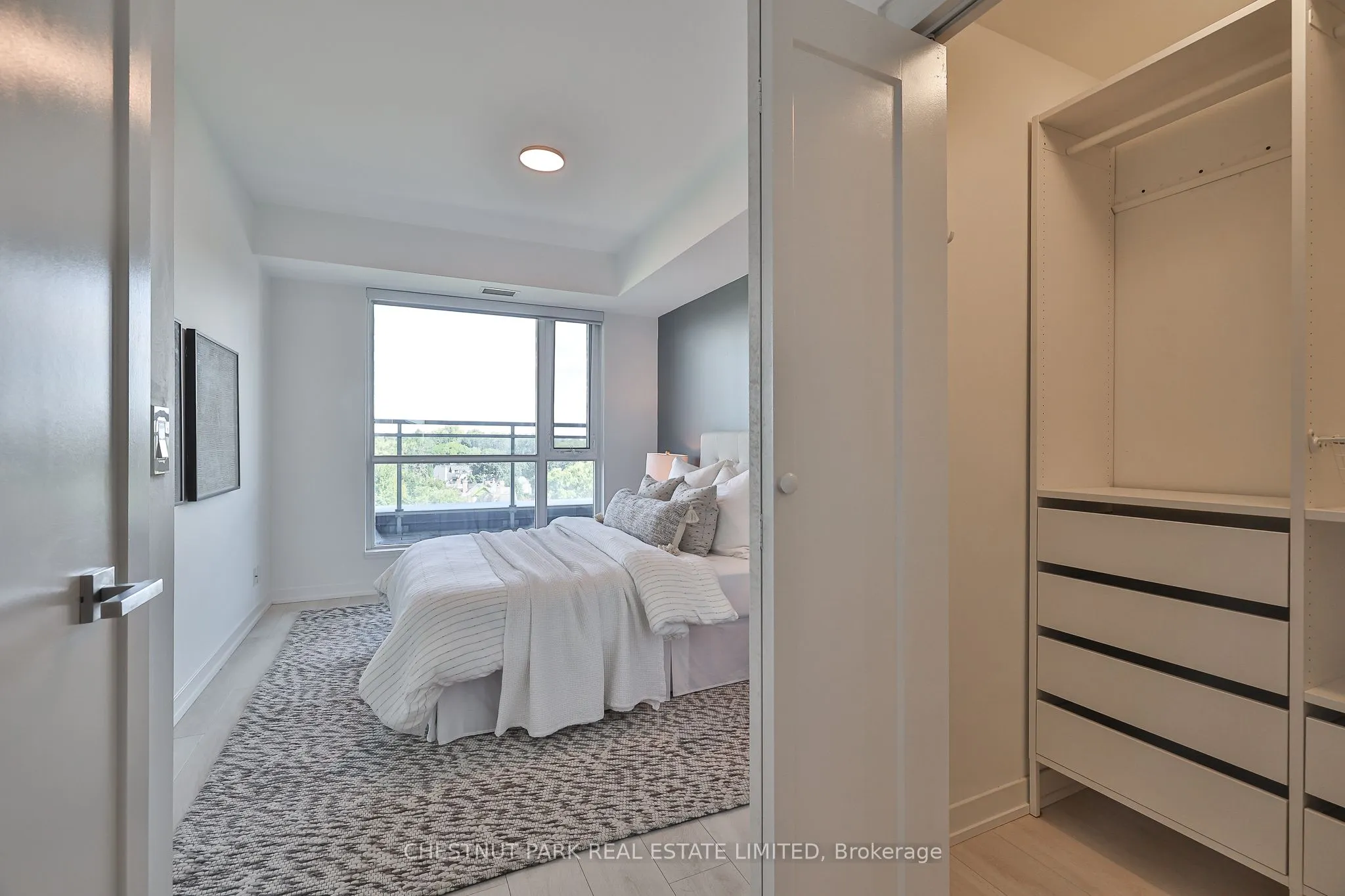 223 St Clair Avenue W, #704