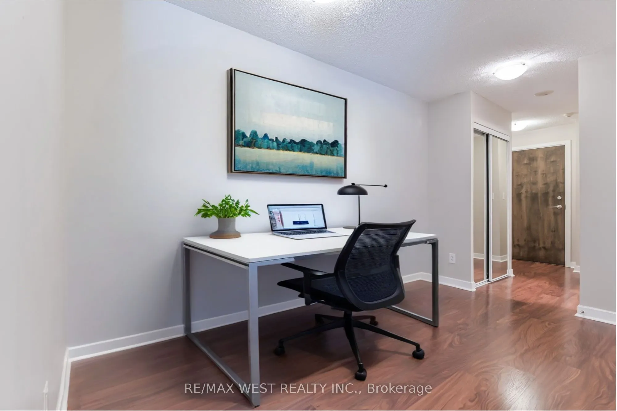 33 Bay Street, #903