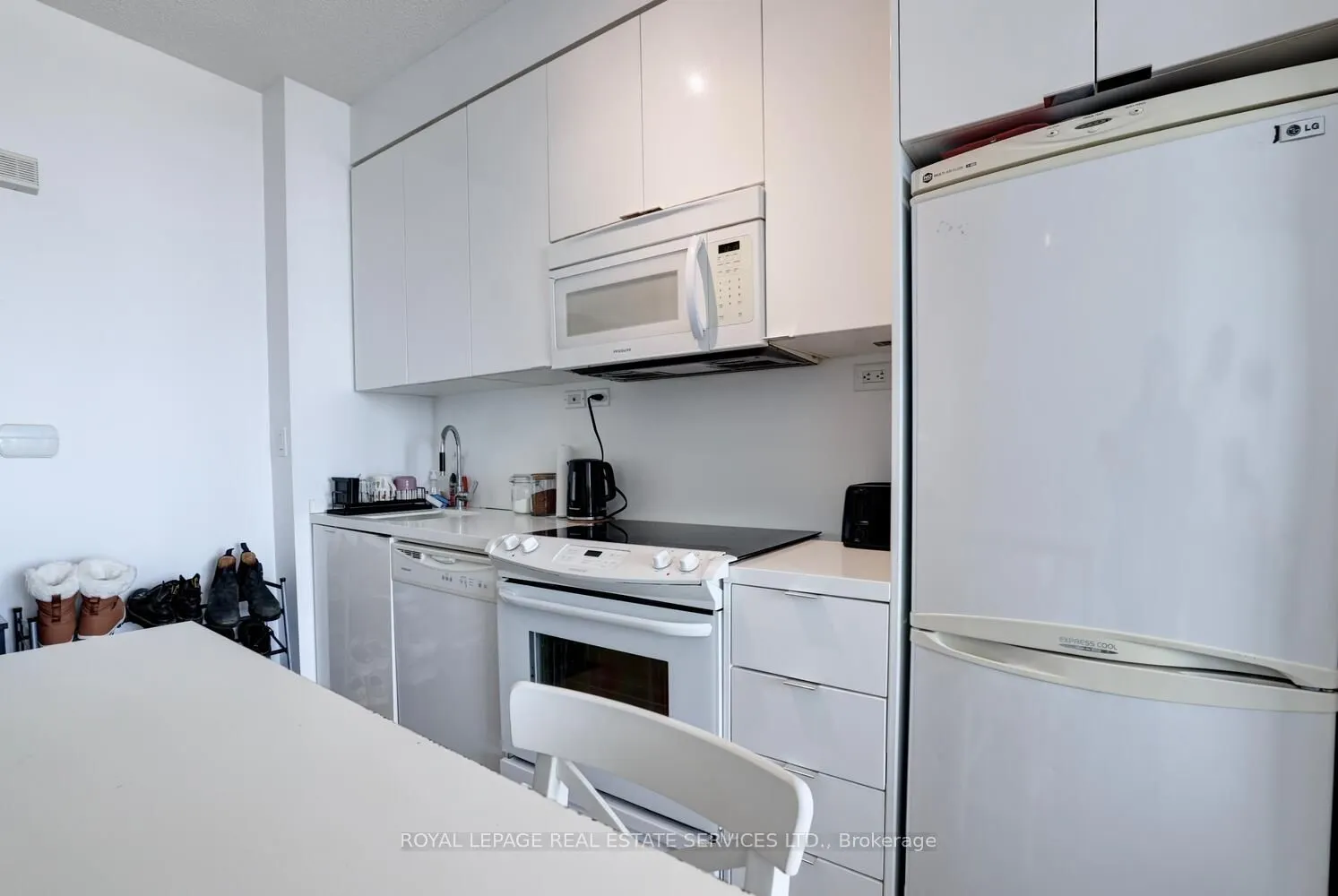 15 Iceboat Terrace, #3515