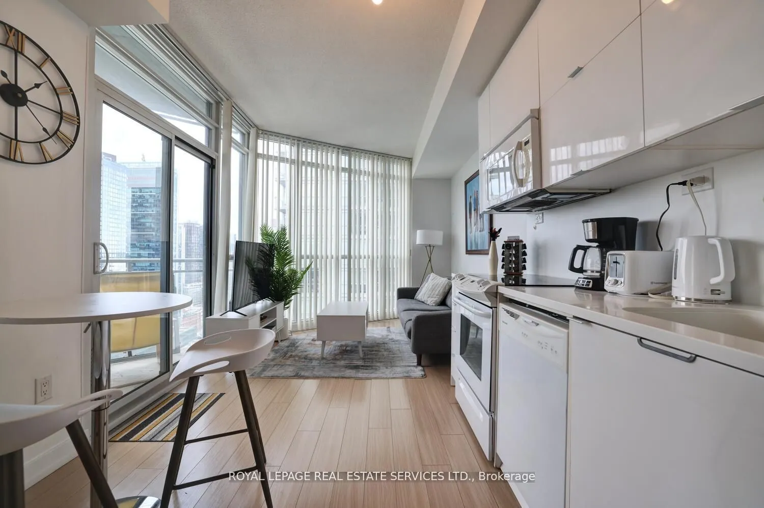 21 Iceboat Terrace, #3902