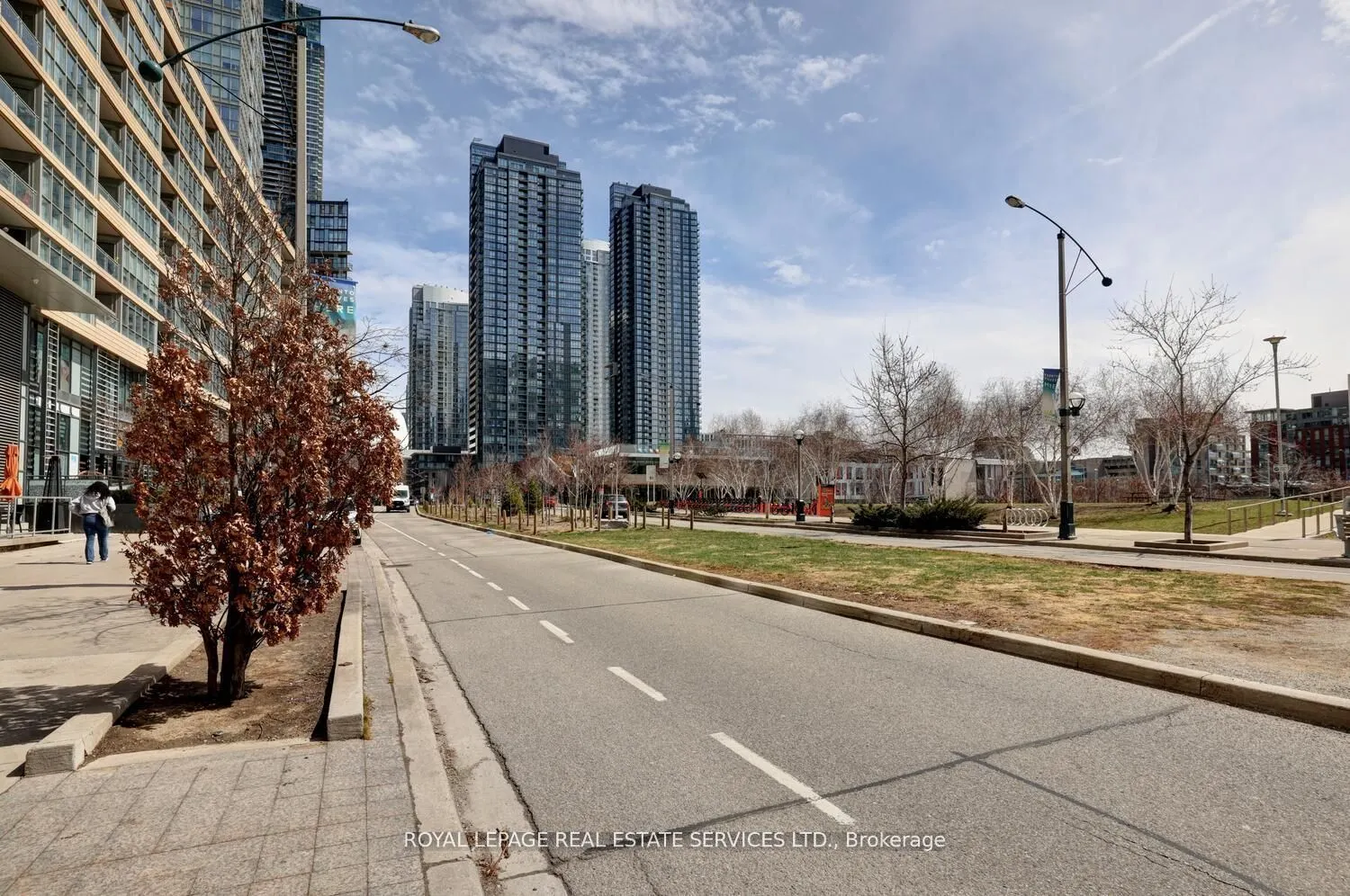 21 Iceboat Terrace, #3902