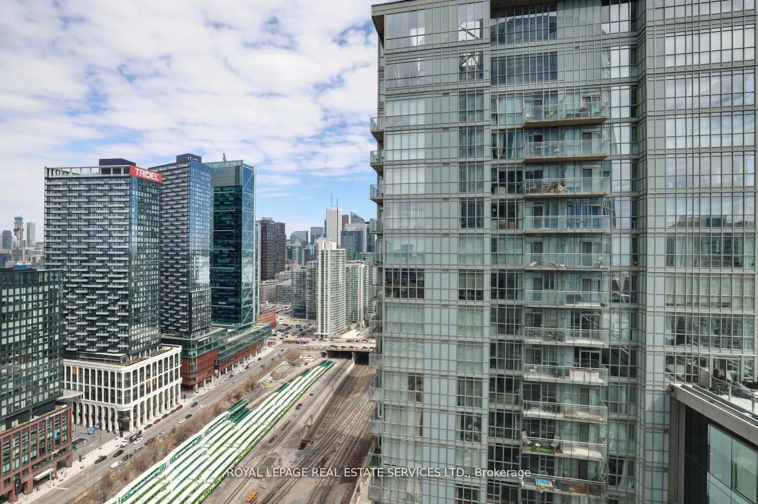 21 Iceboat Terrace, #3902