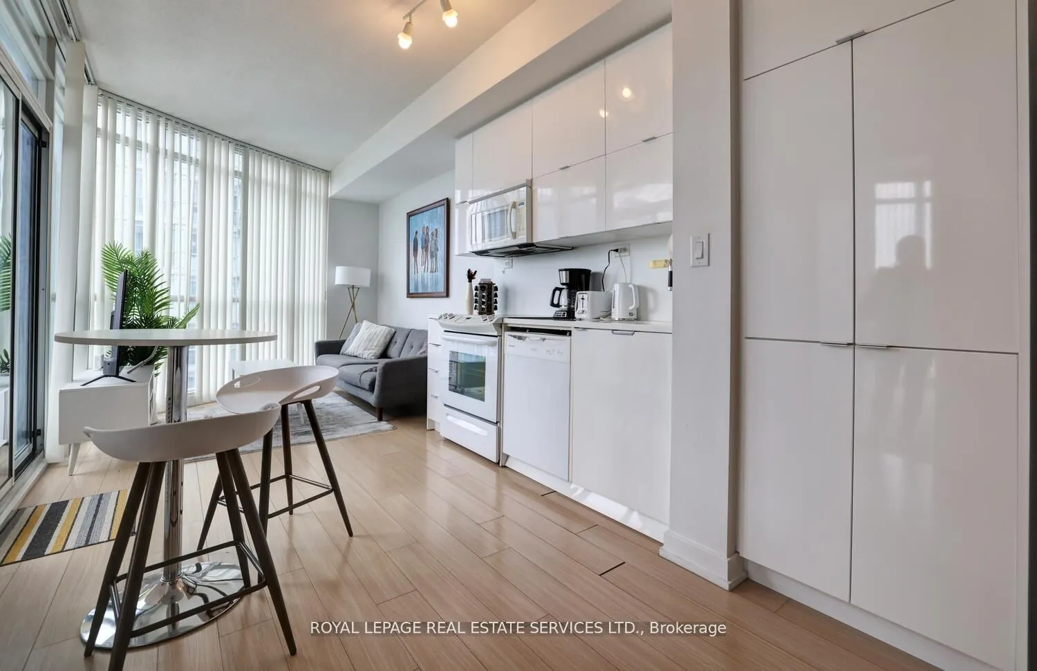 21 Iceboat Terrace, #3902