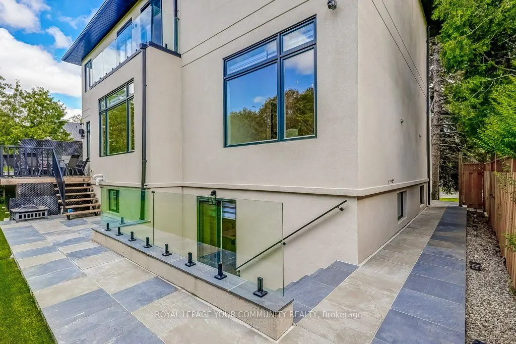 2 Hemford Crescent
