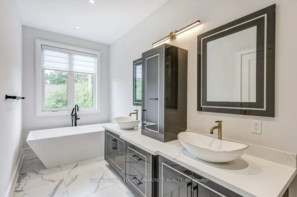 2 Hemford Crescent