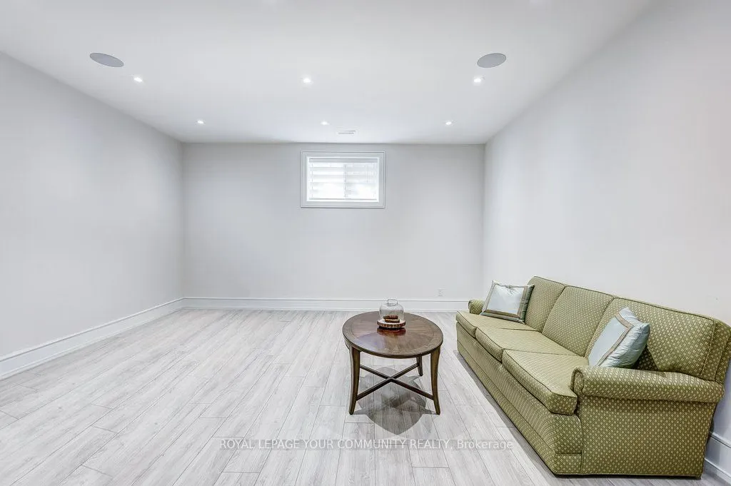 2 Hemford Crescent
