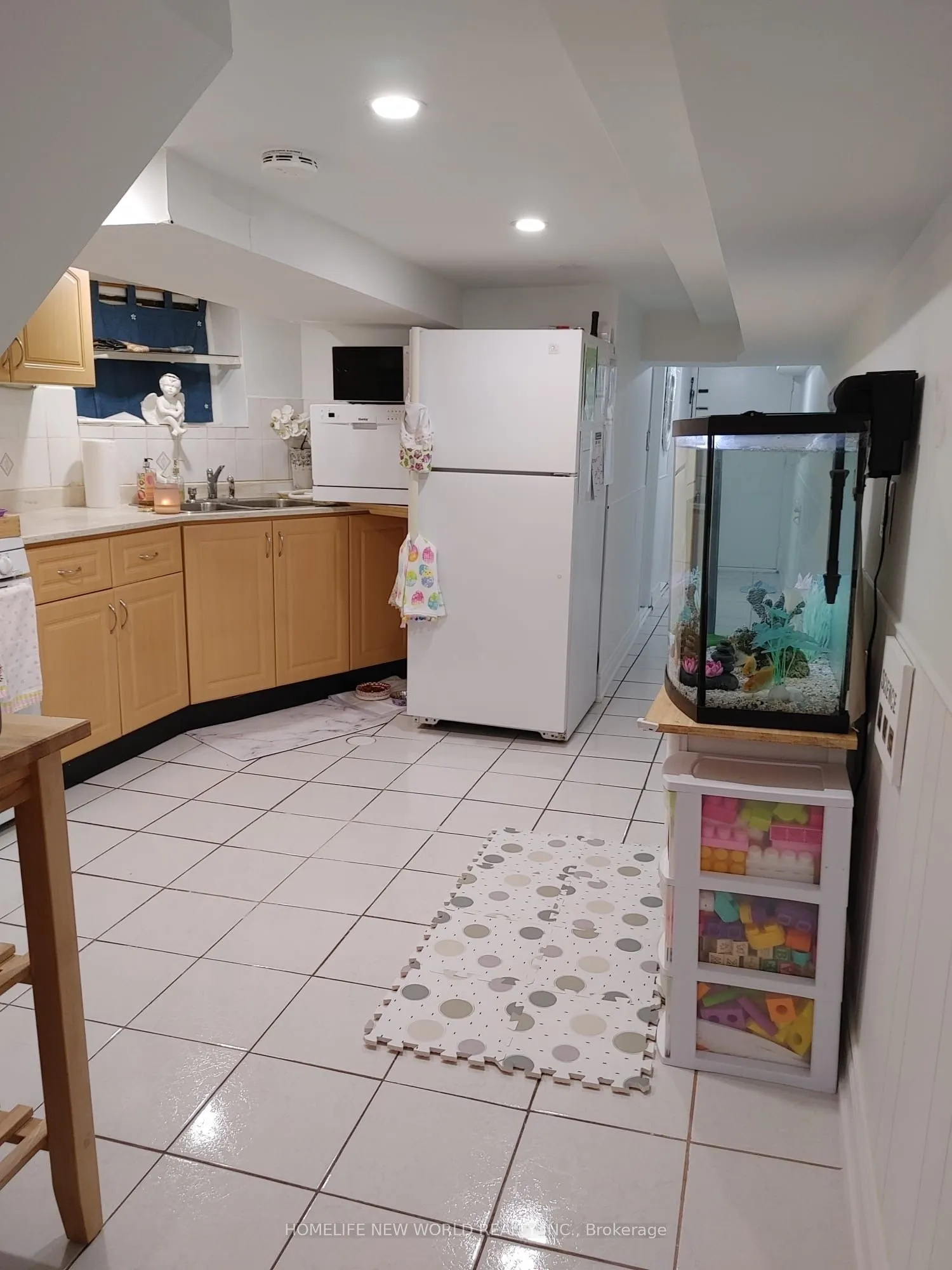 1172 Ossington Avenue, #Lower unit