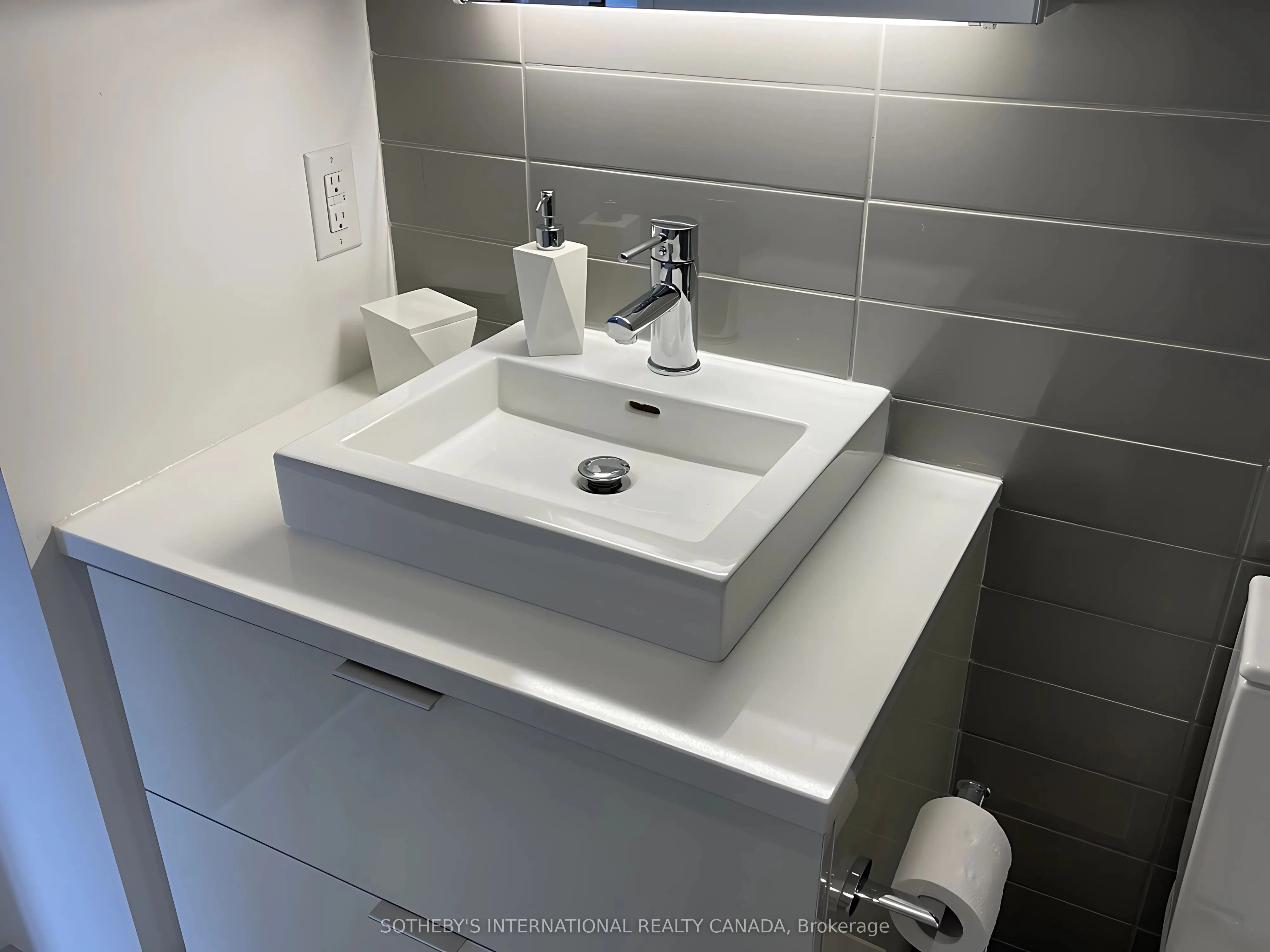 170 Bayview Avenue, #2201