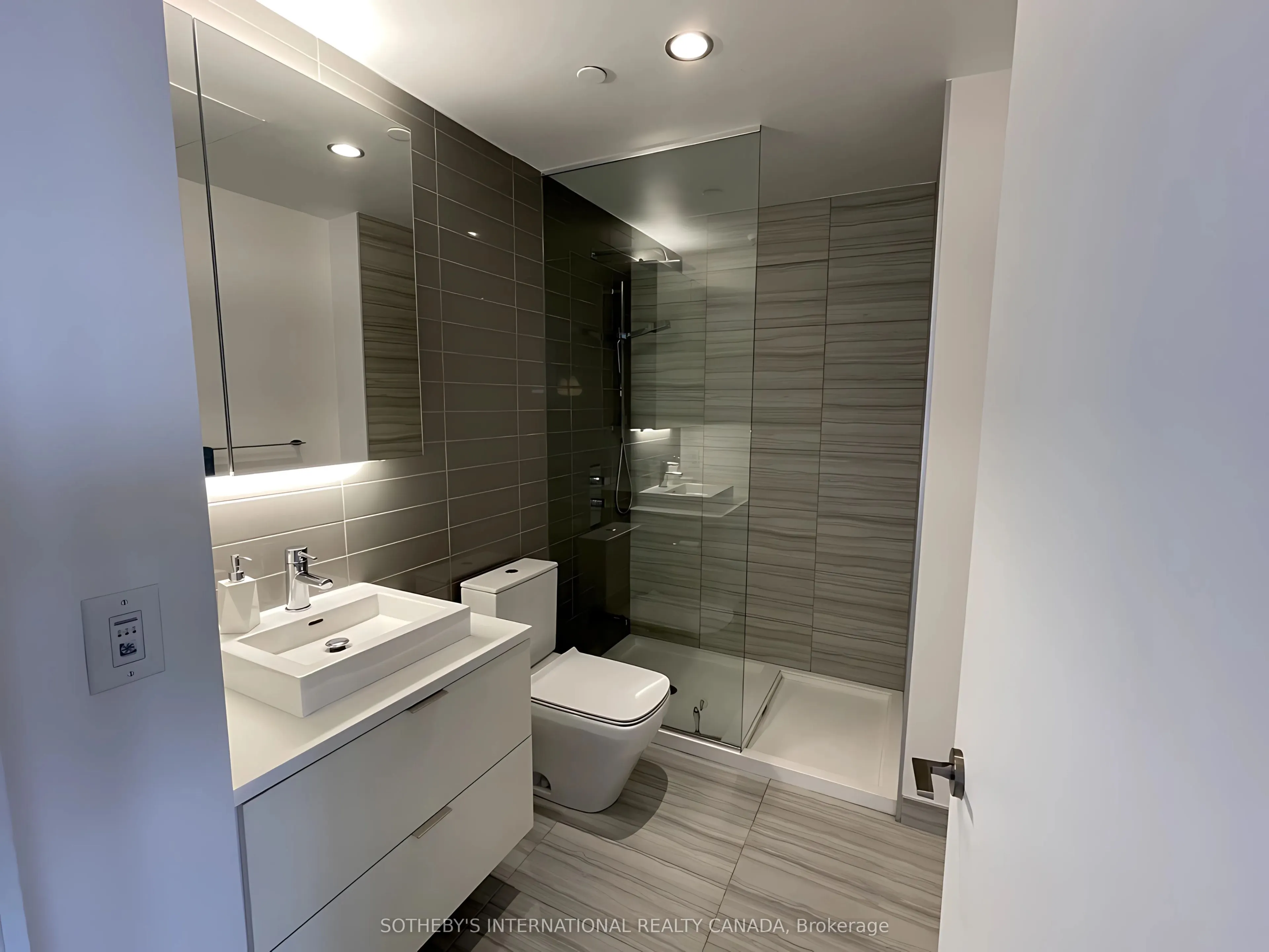 170 Bayview Avenue, #2201