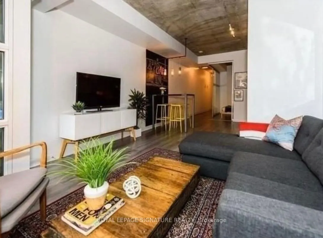 478 King Street W, #206
