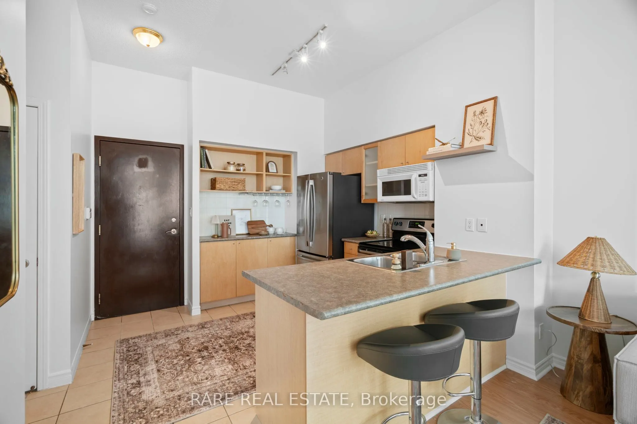 410 Queens Quay W, #413