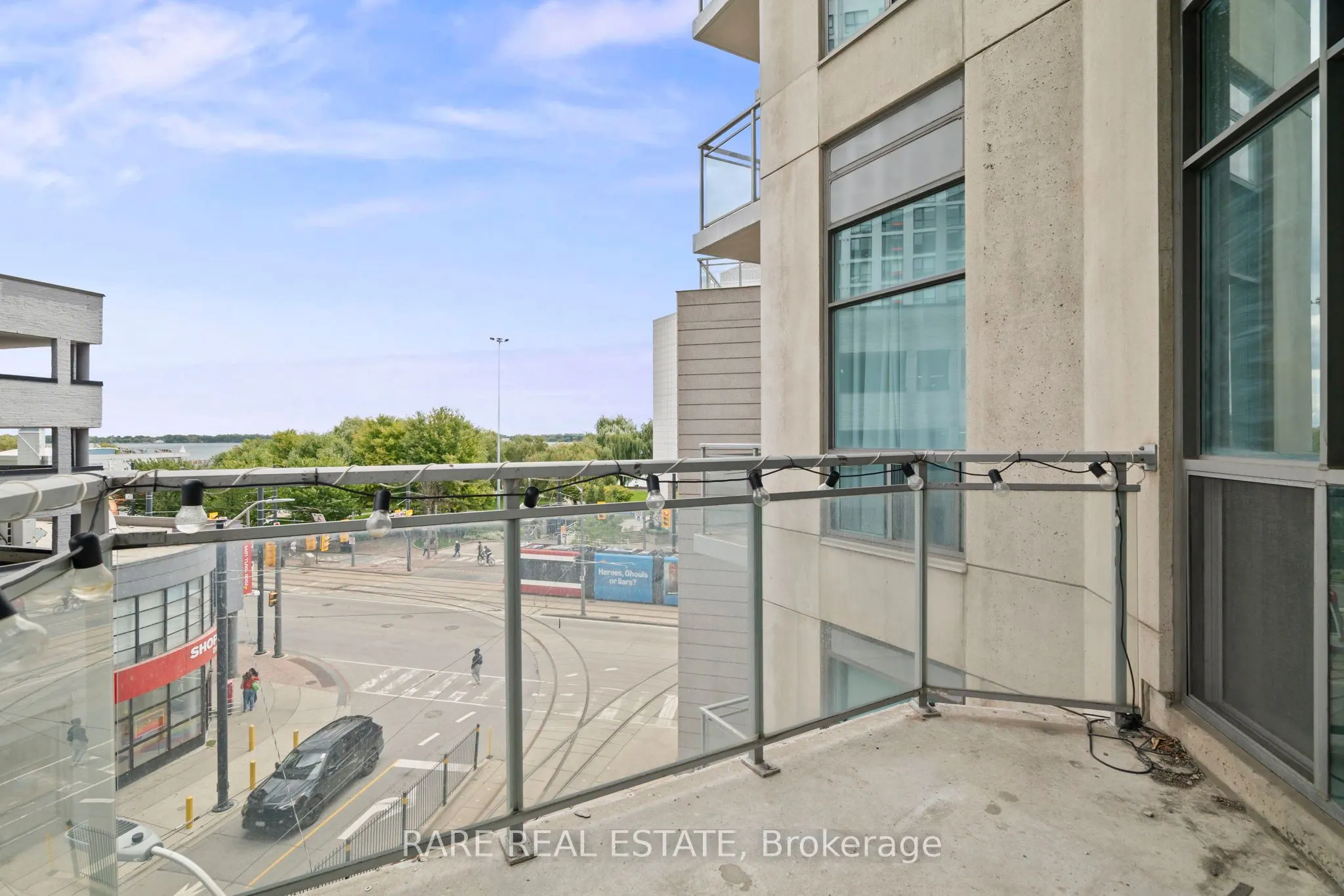 410 Queens Quay W, #413