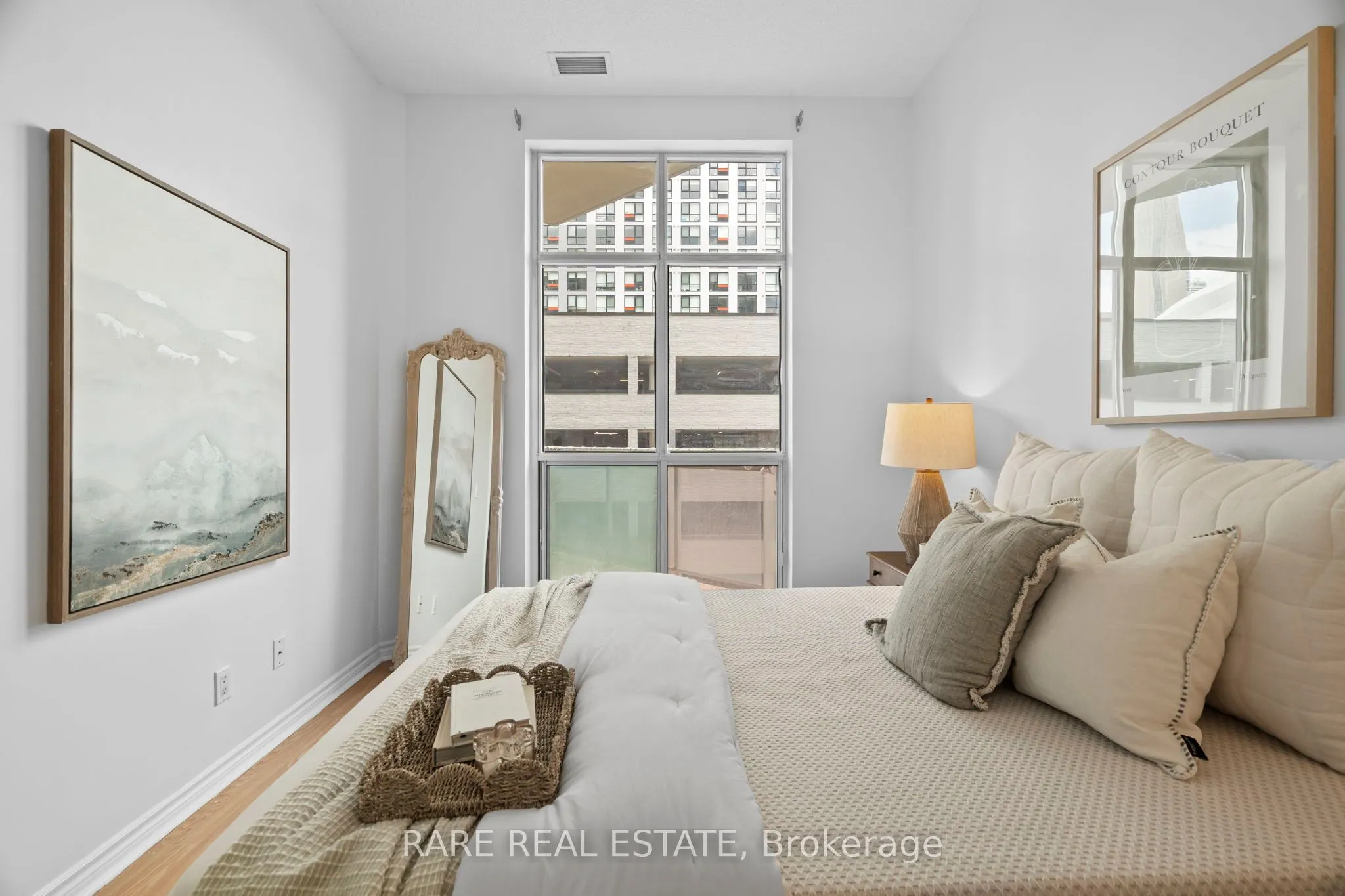 410 Queens Quay W, #413